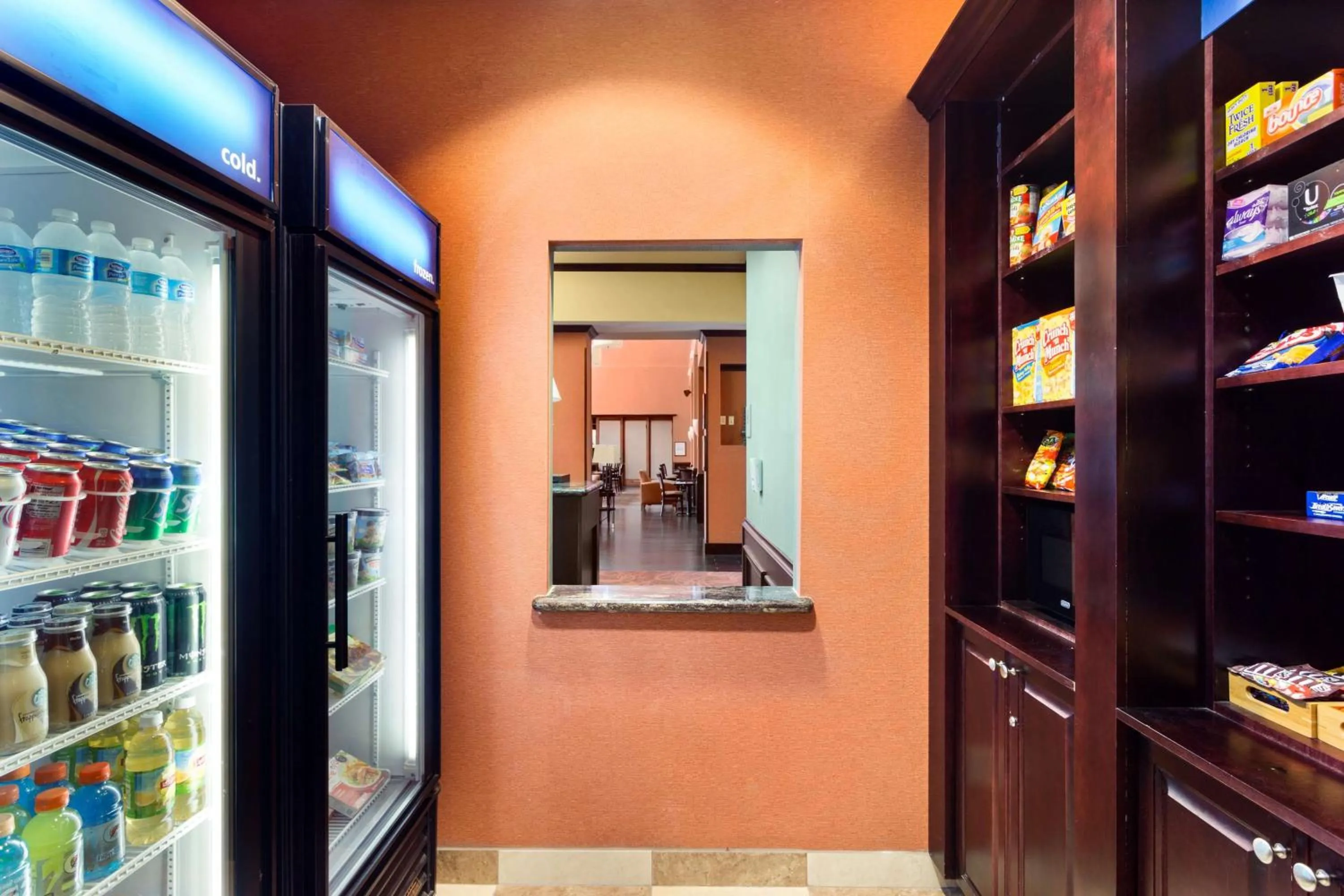 Restaurant/places to eat in Hampton Inn & Suites Mission