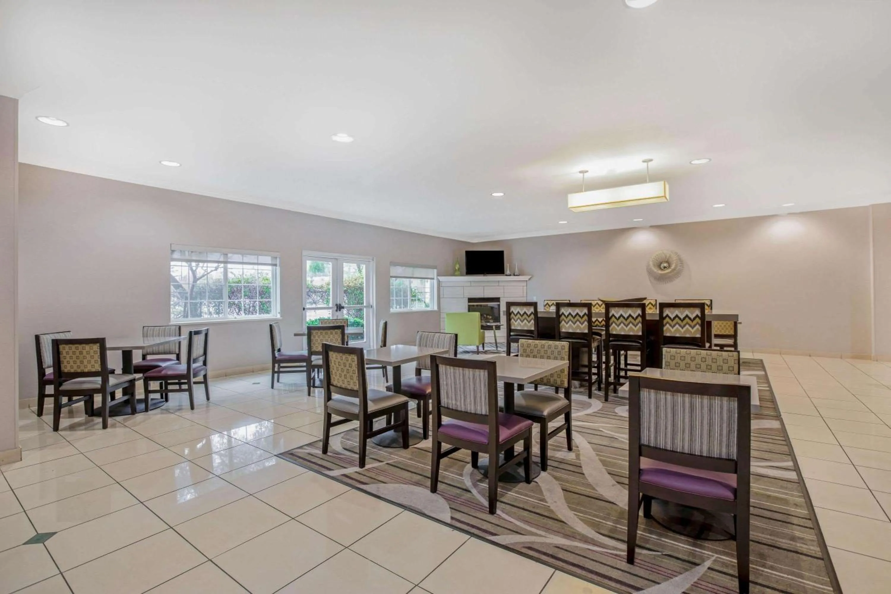 Restaurant/places to eat in La Quinta by Wyndham Modesto Salida