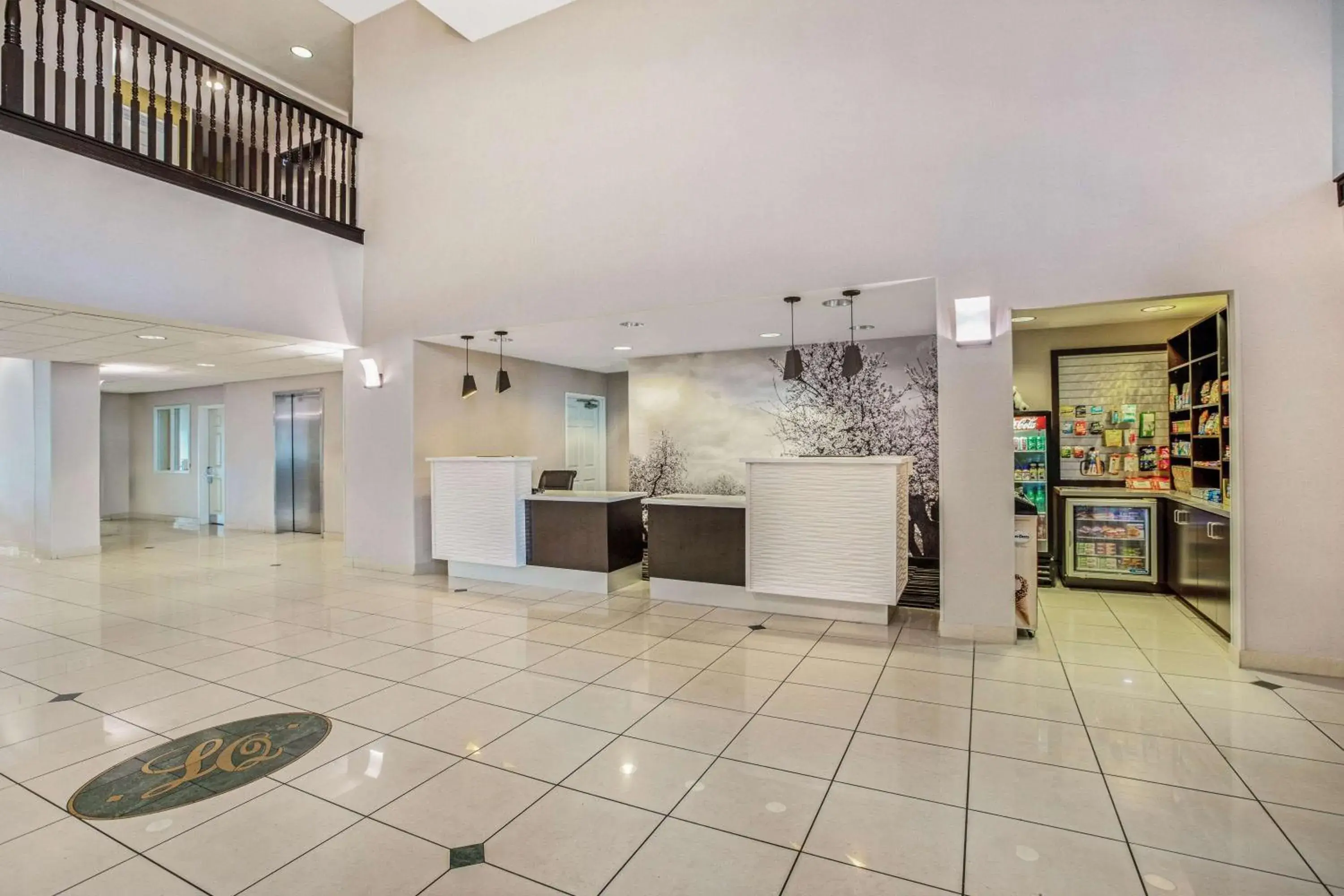 Lobby or reception in La Quinta by Wyndham Modesto Salida Lobby or reception in La Quinta by Wyndham Modesto Salida
