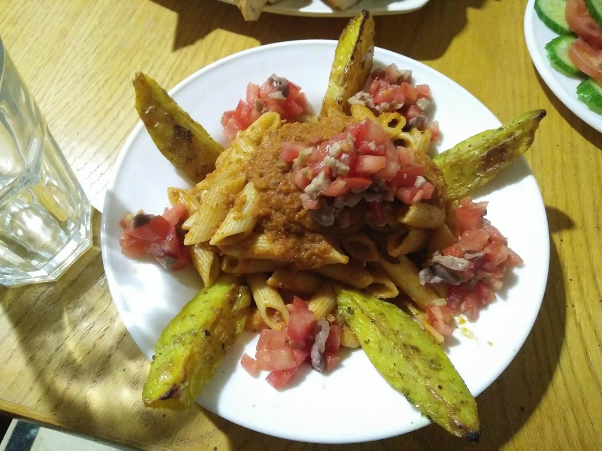 Restaurant/places to eat in Royal NJ Hotel