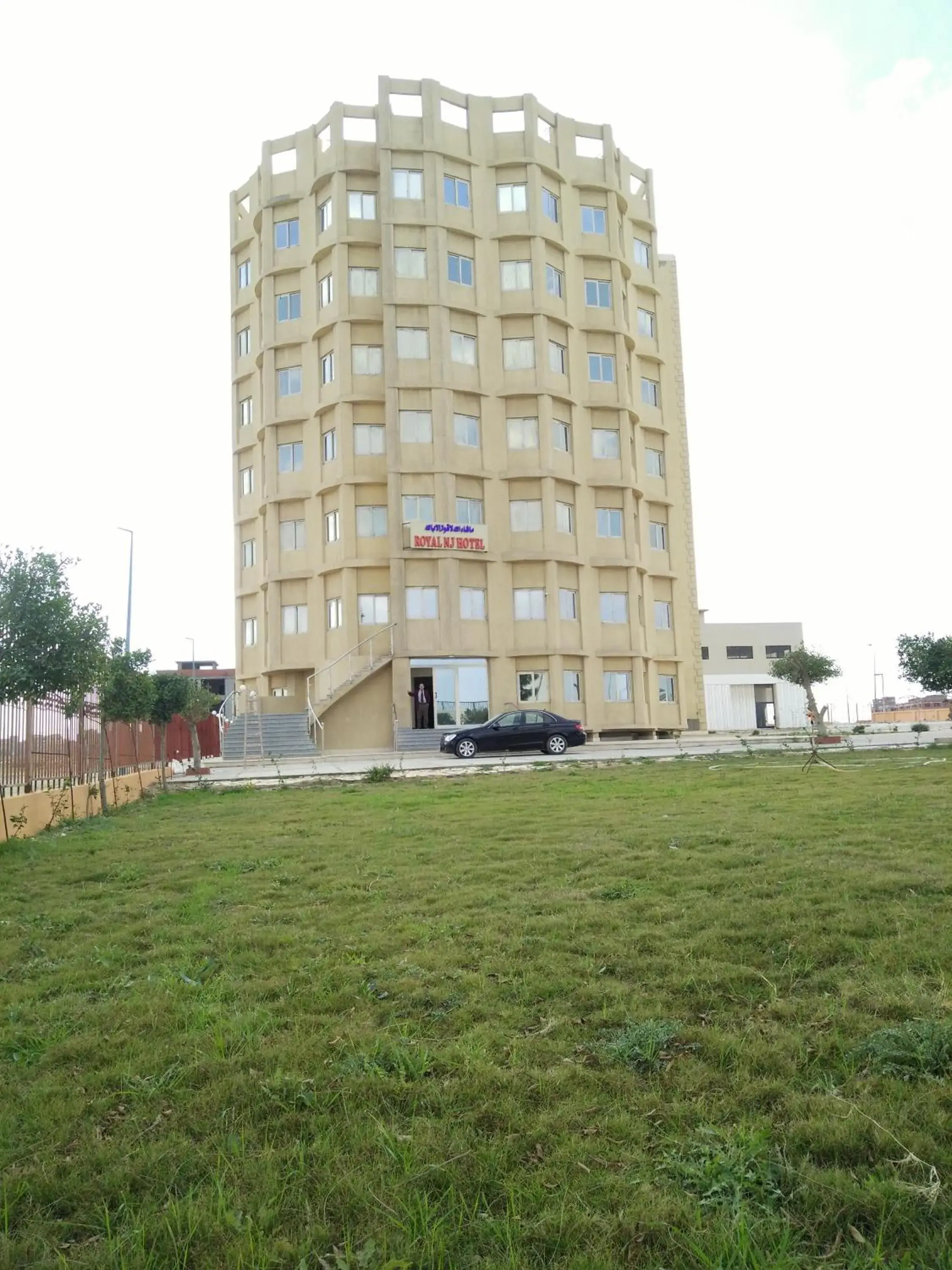 Property building in Royal NJ Hotel Property building in Royal NJ Hotel