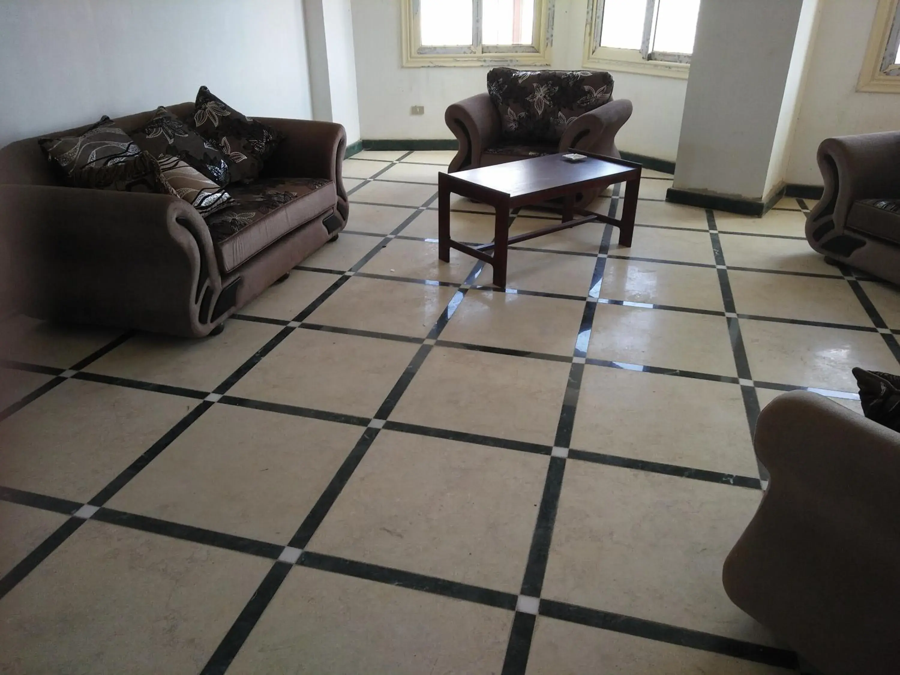 Property building in Royal NJ Hotel Property building in Royal NJ Hotel