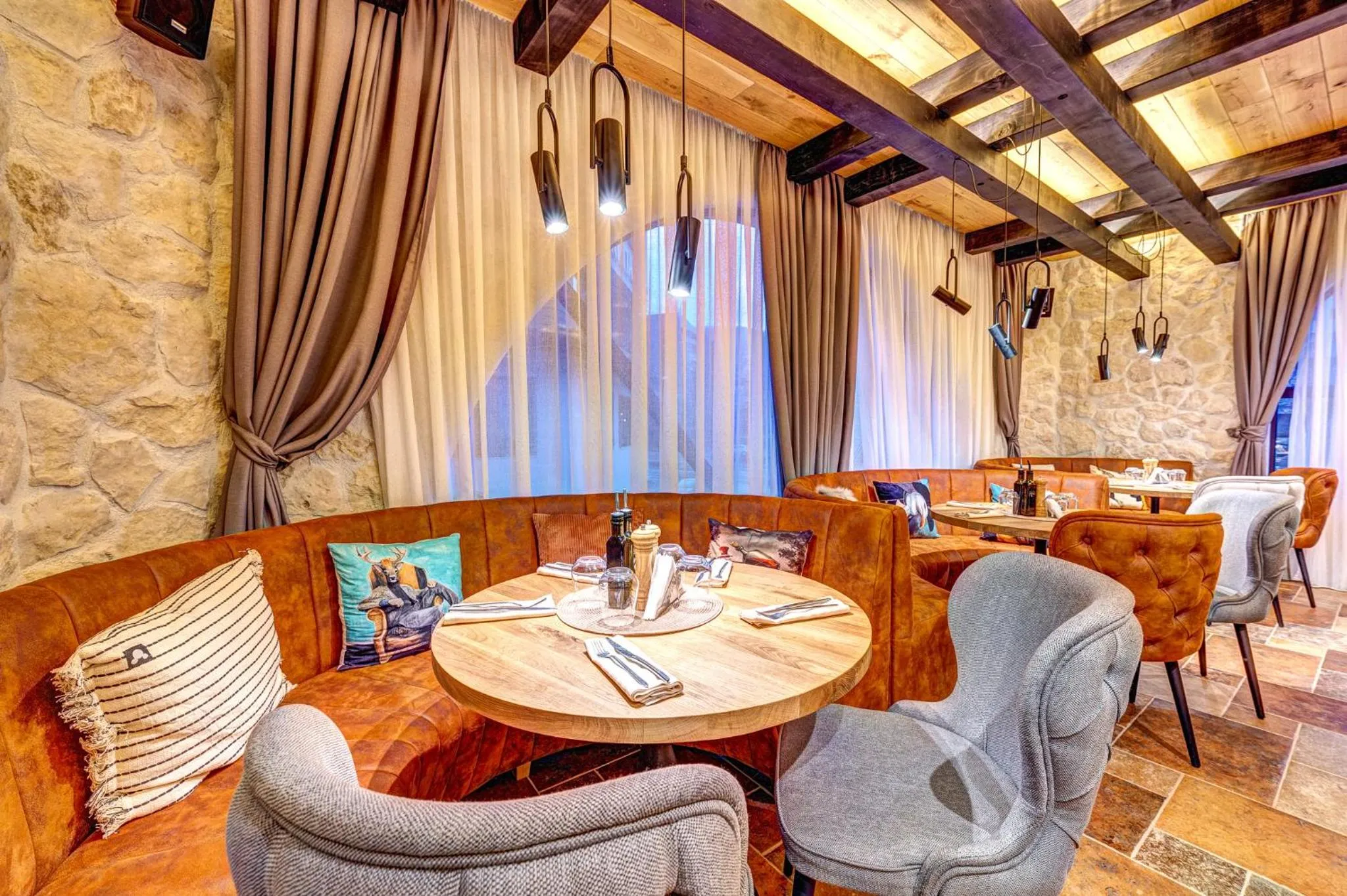 Restaurant/places to eat in SPA Hotel Kiparis