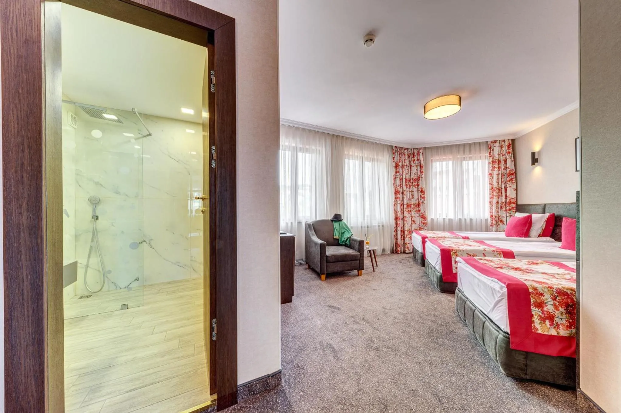 Bathroom, Bed in SPA Hotel Kiparis