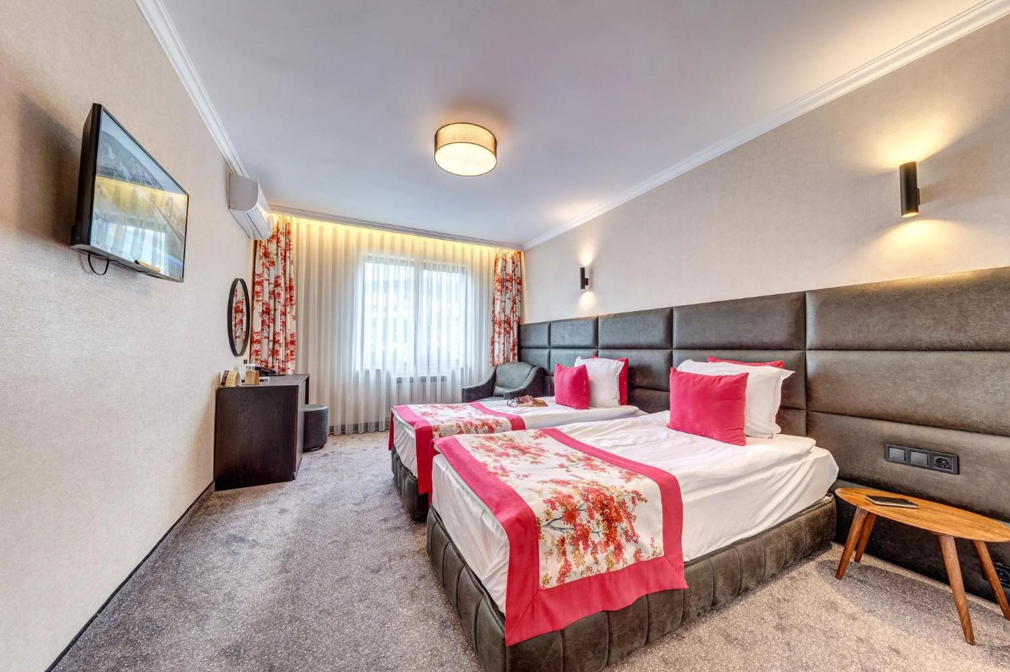 Photo of the whole room, Bed in SPA Hotel Kiparis