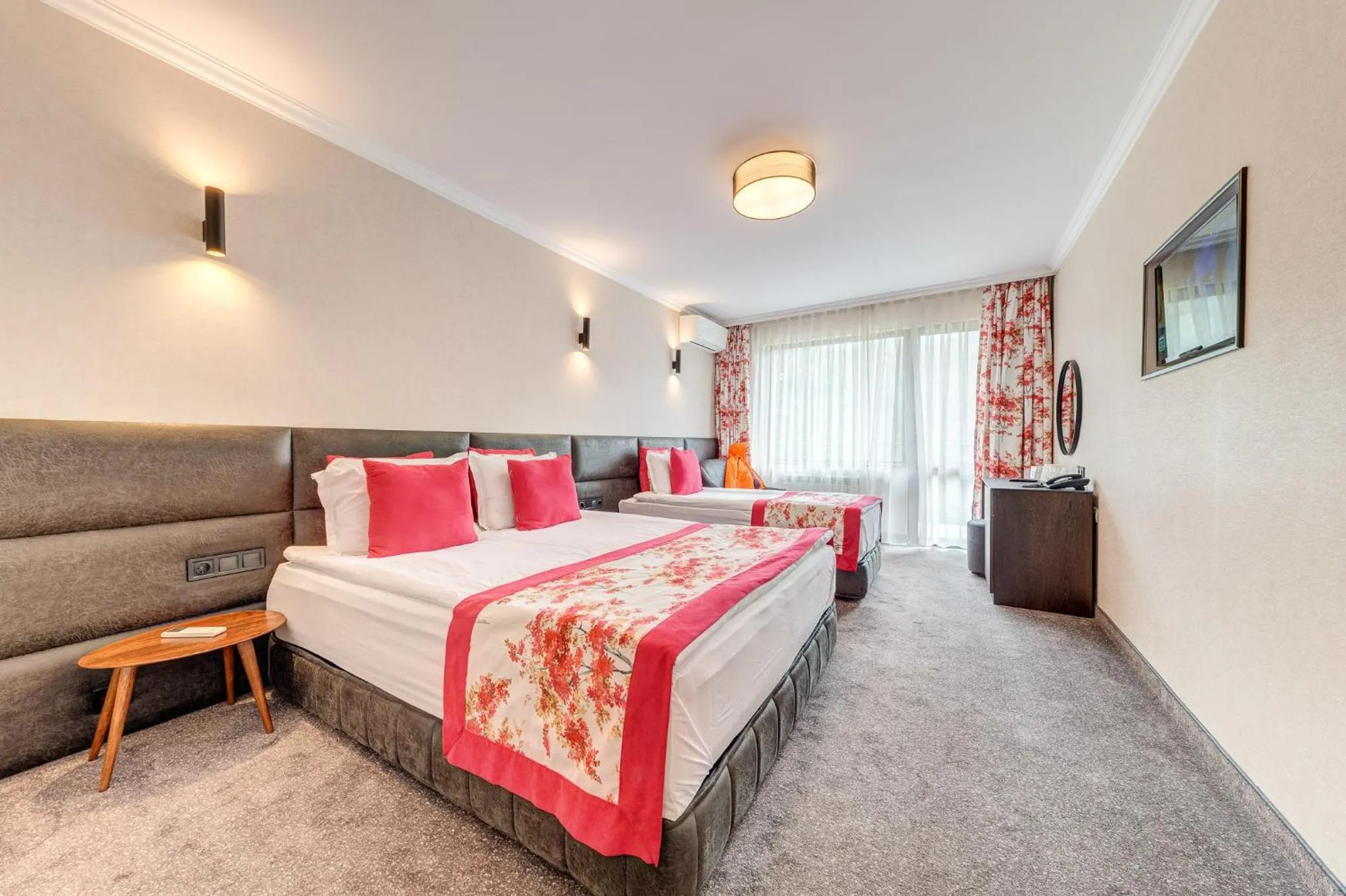 Photo of the whole room, Bed in SPA Hotel Kiparis