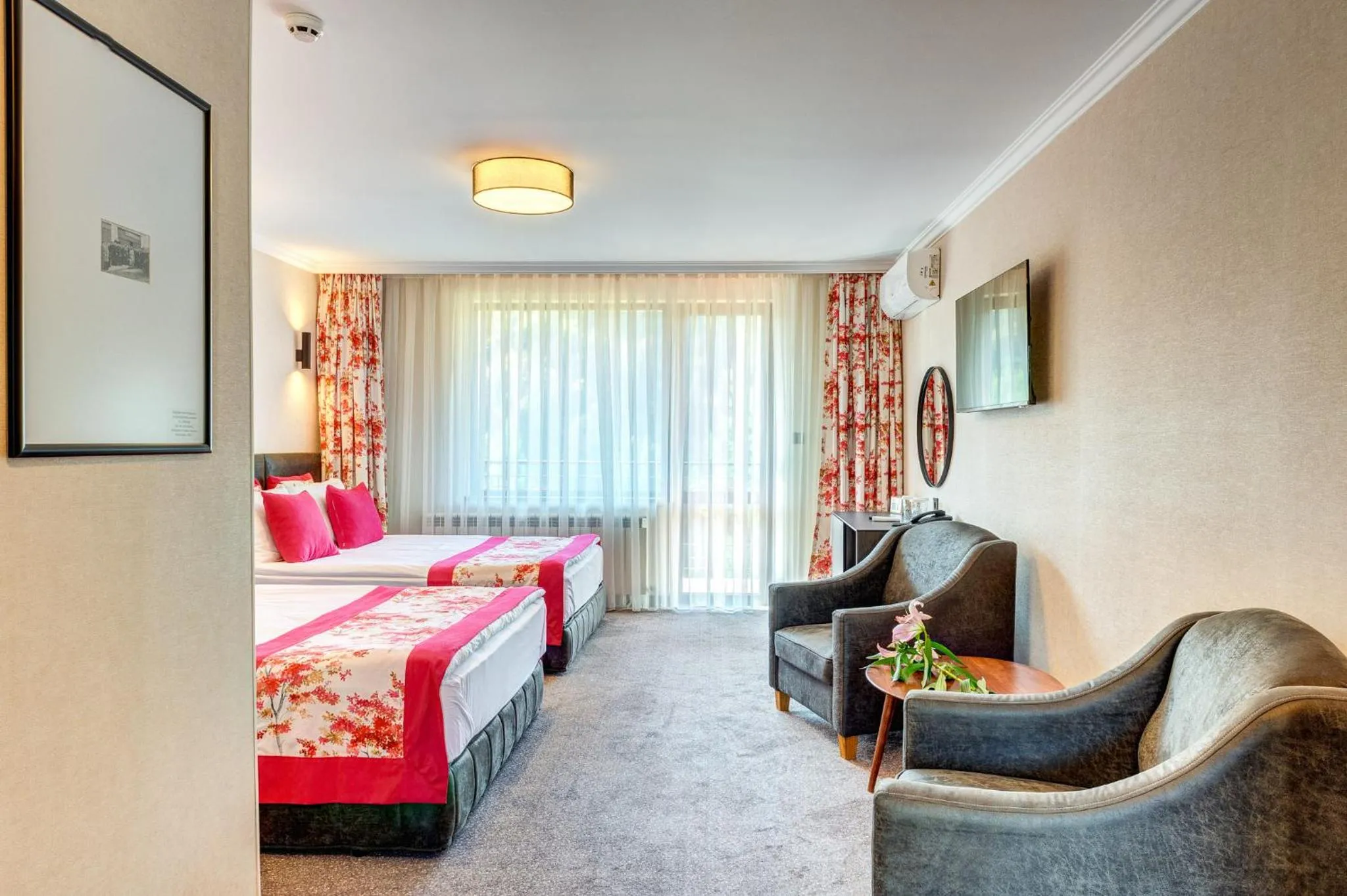 Photo of the whole room, Bed in SPA Hotel Kiparis