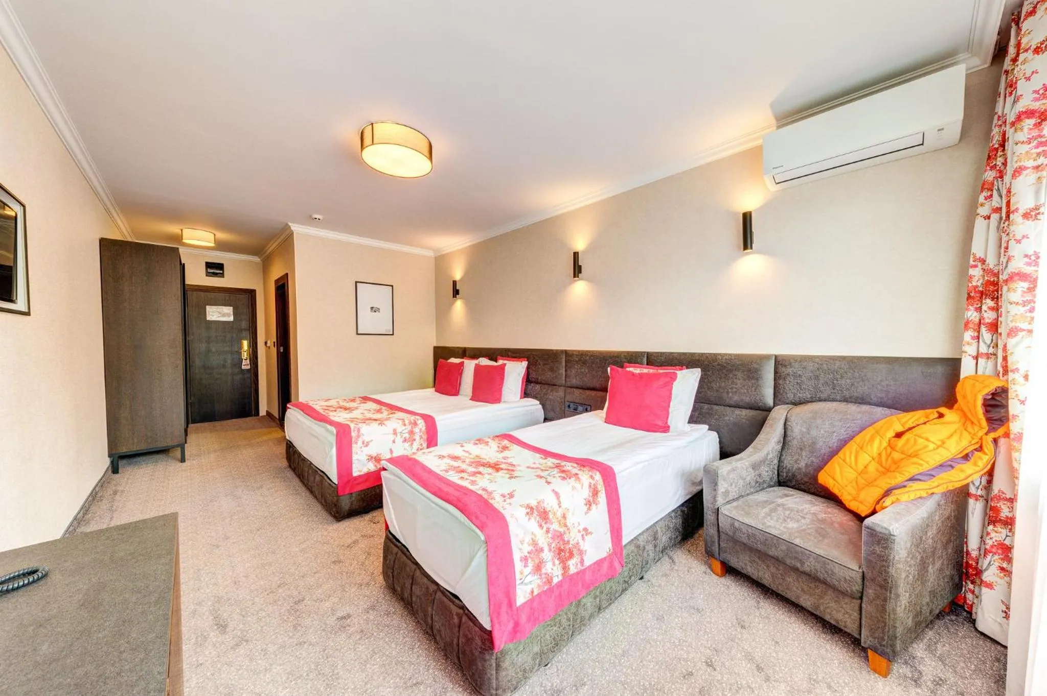 Photo of the whole room, Bed in SPA Hotel Kiparis