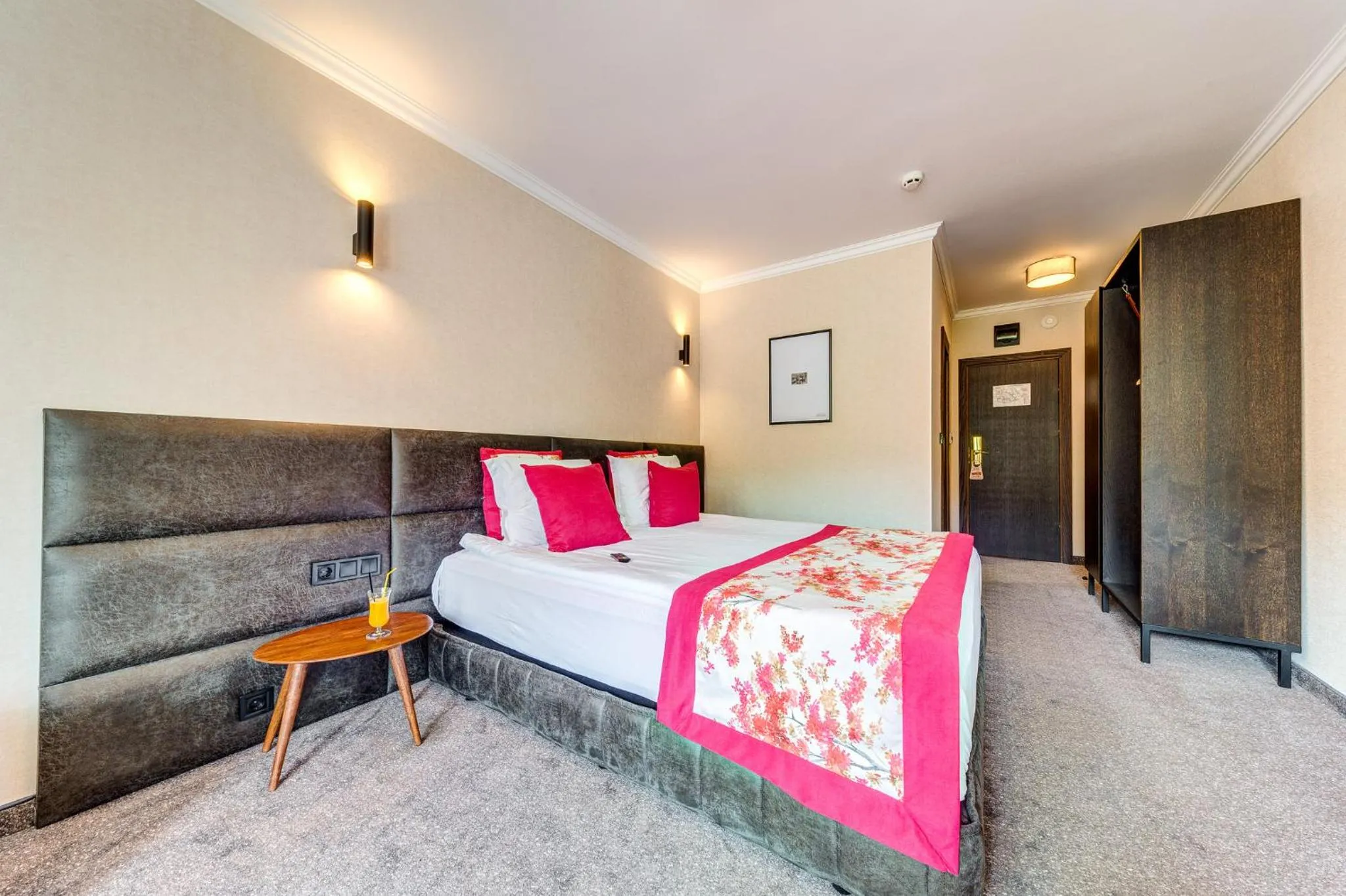Photo of the whole room, Bed in SPA Hotel Kiparis