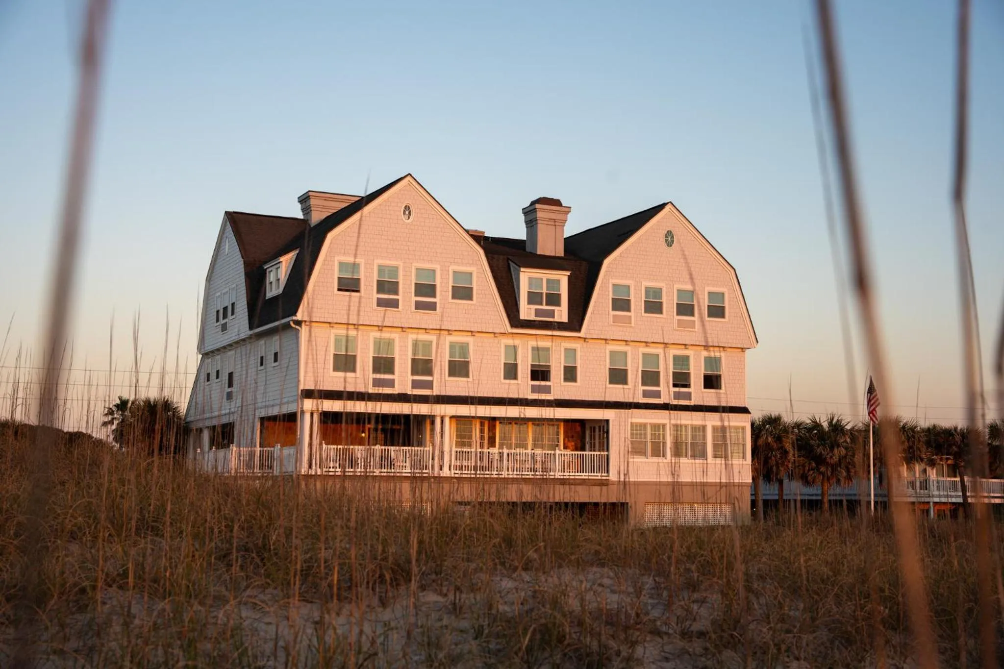 Elizabeth Pointe Lodge