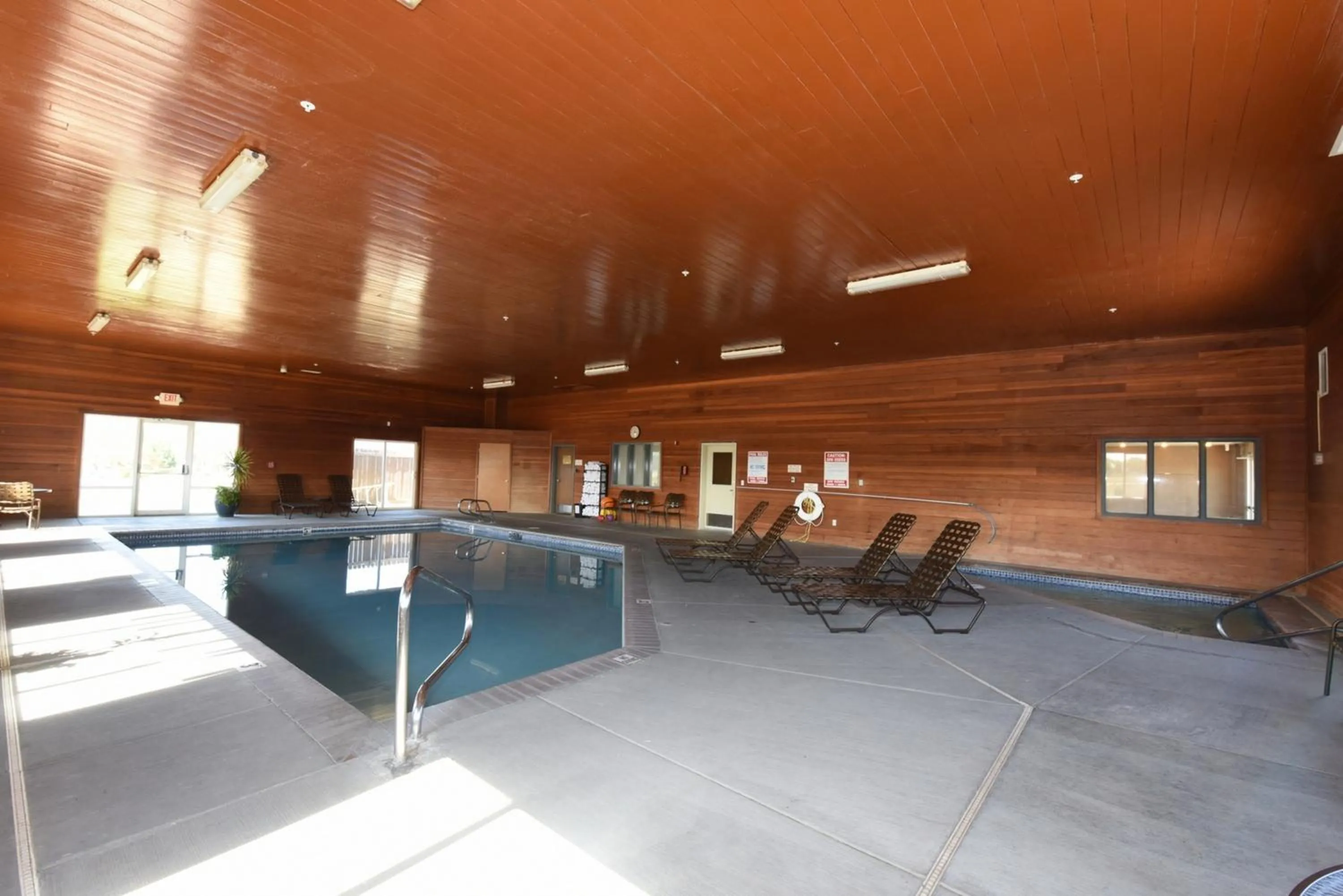 Hot Tub in Best Western Plus Vintage Valley Inn