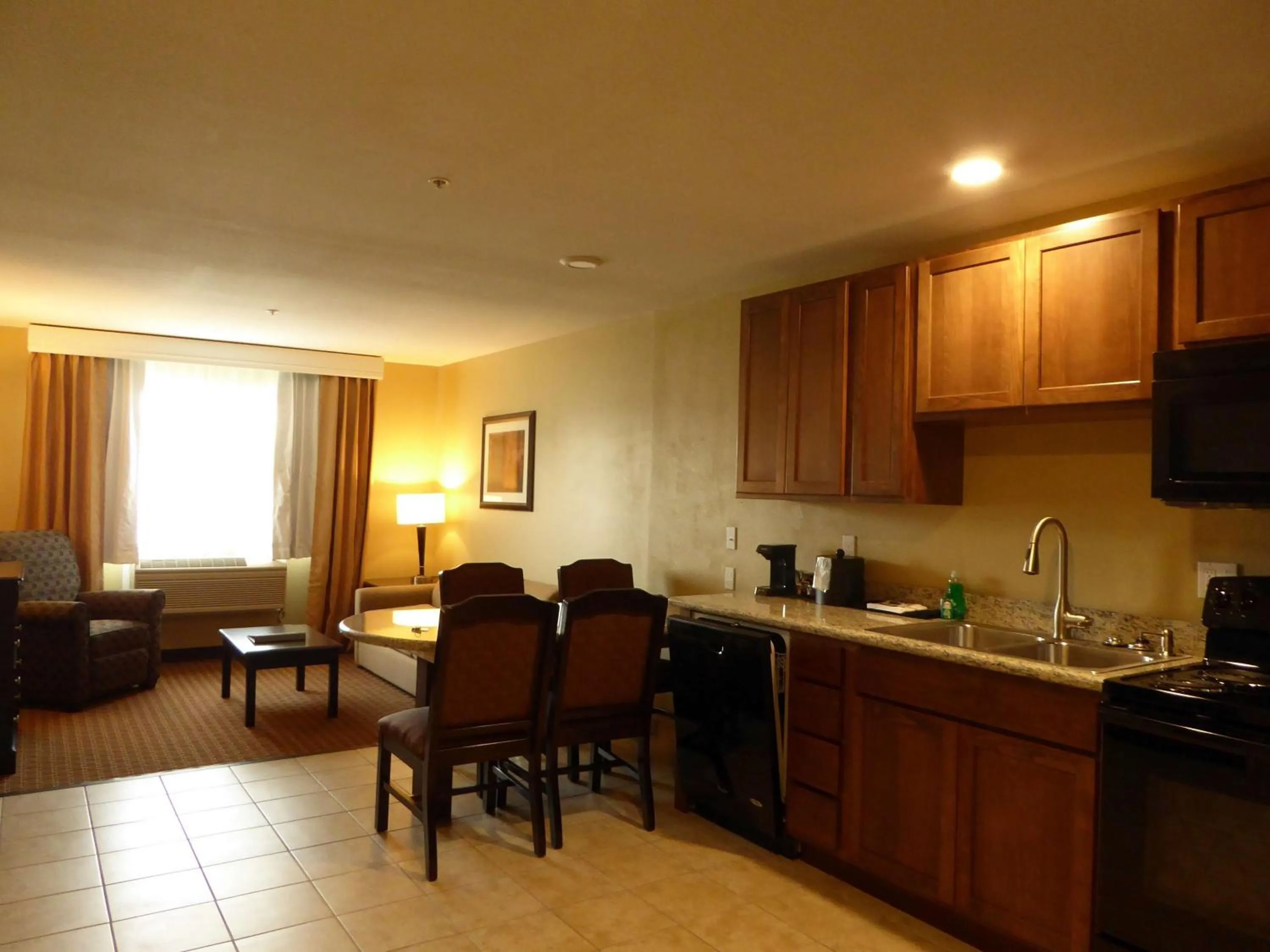 Photo of the whole room in Best Western Plus Vintage Valley Inn