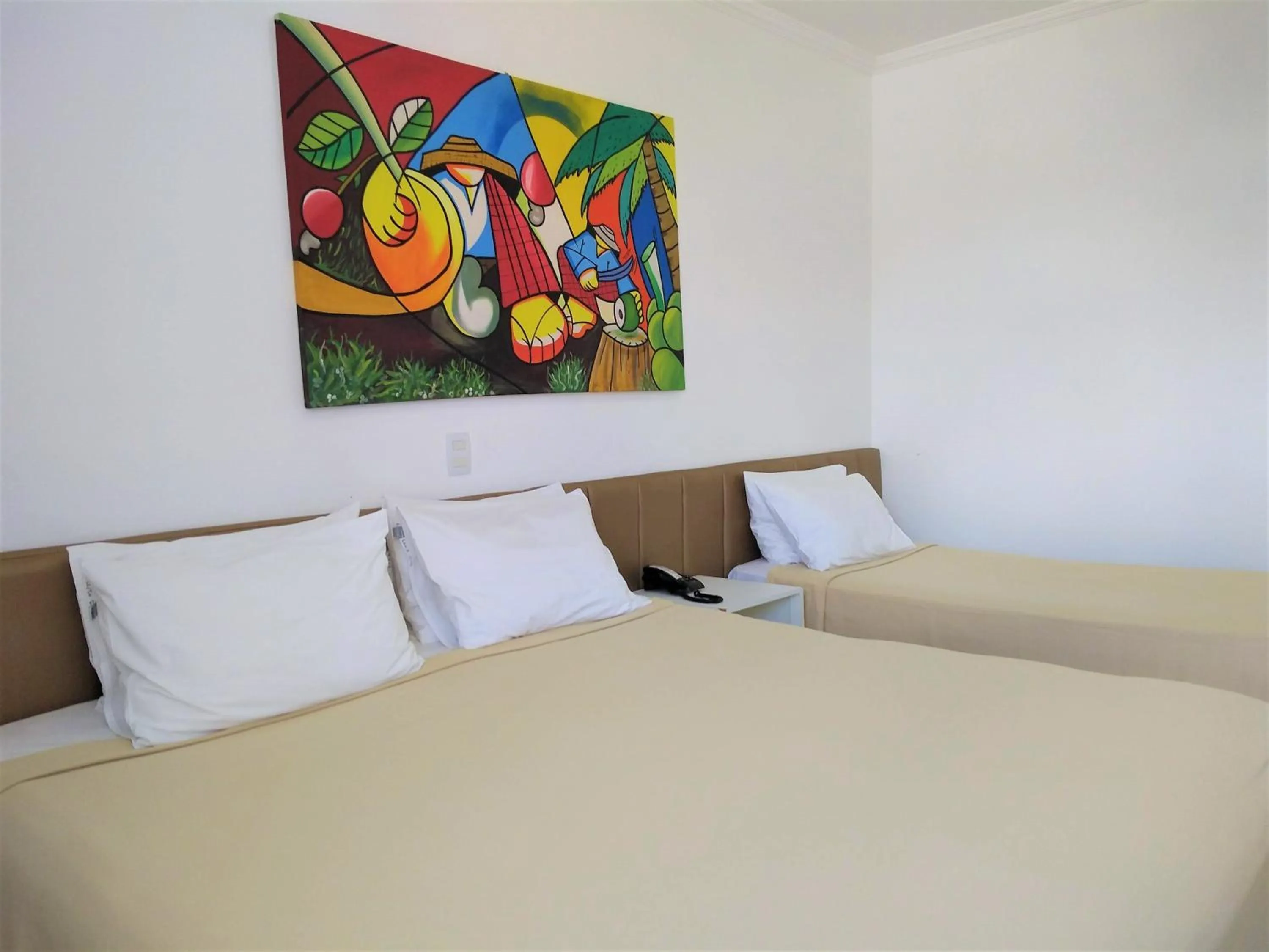 Photo of the whole room, Bed in Simas Praia Hotel