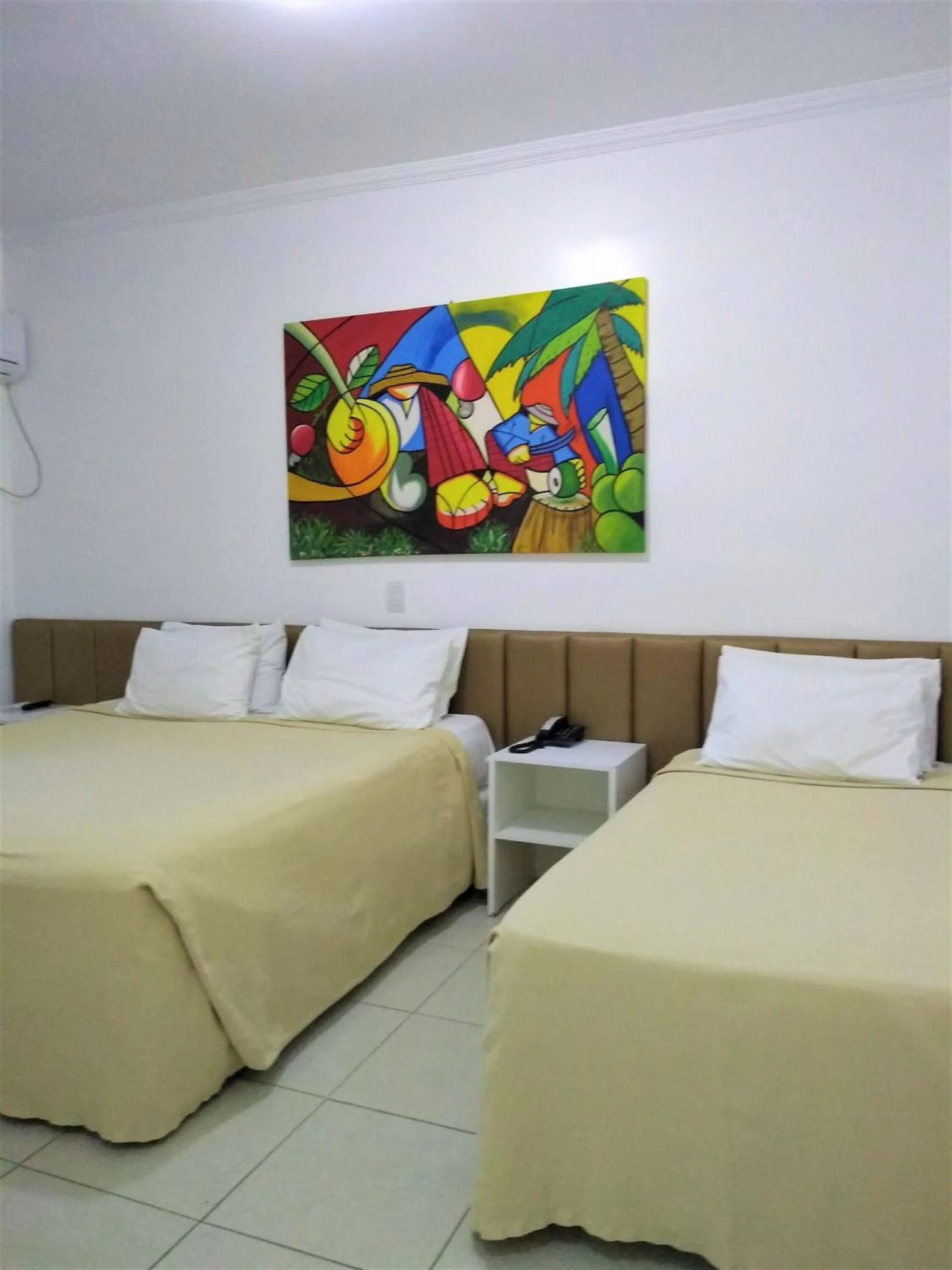 Photo of the whole room, Bed in Simas Praia Hotel