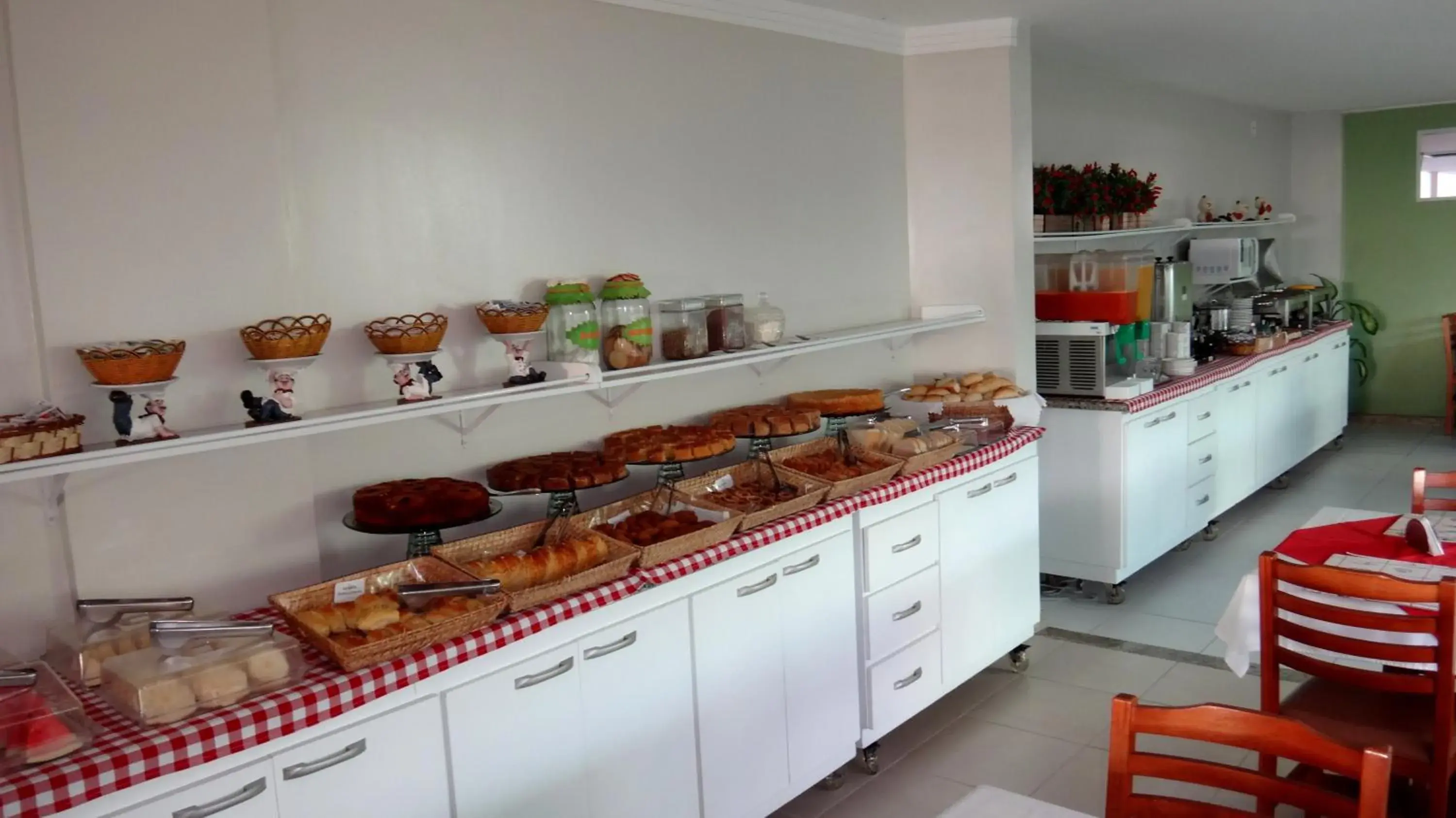 Restaurant/places to eat in Simas Praia Hotel Restaurant/places to eat in Simas Praia Hotel