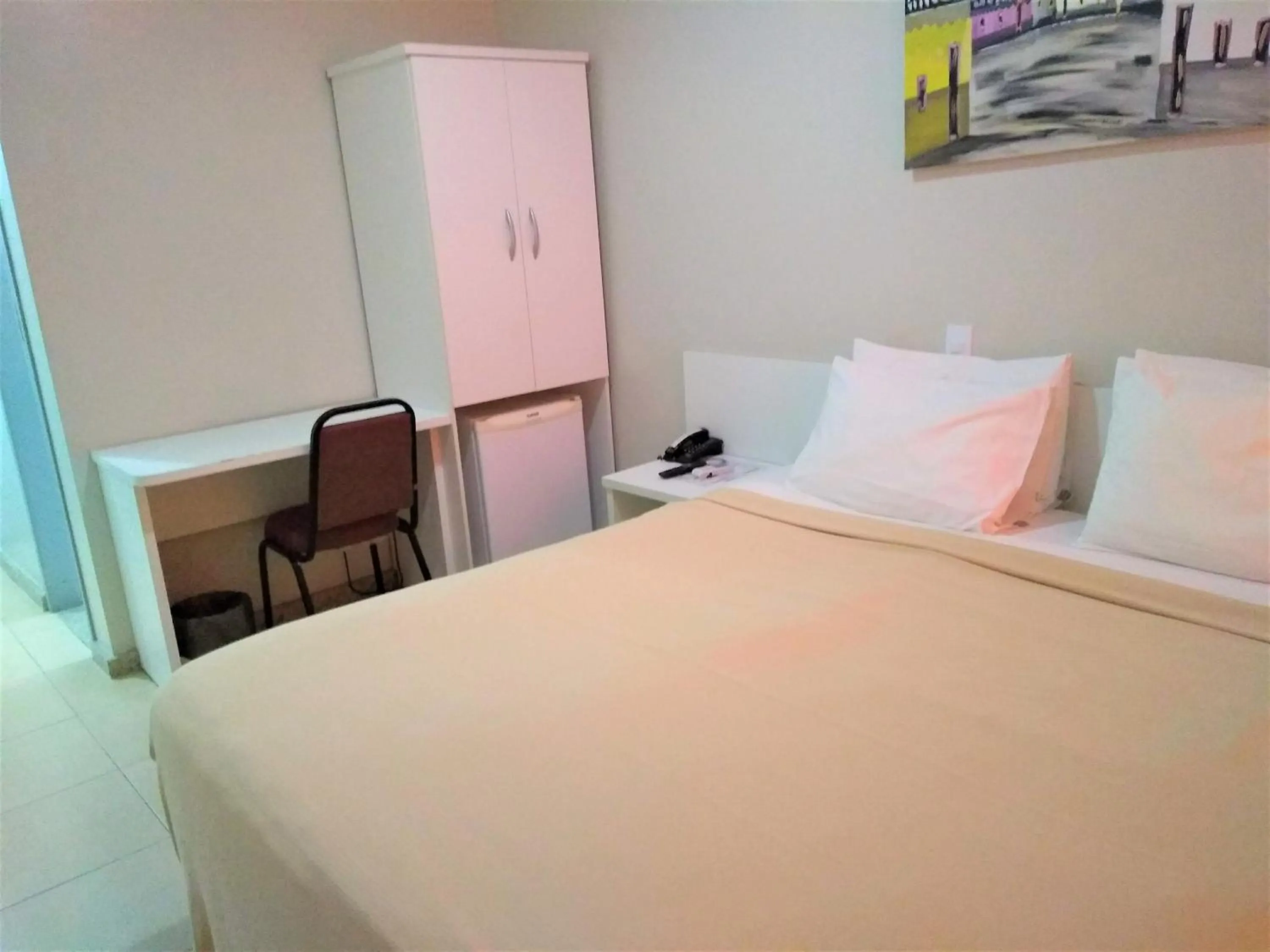 Photo of the whole room, Bed in Simas Praia Hotel