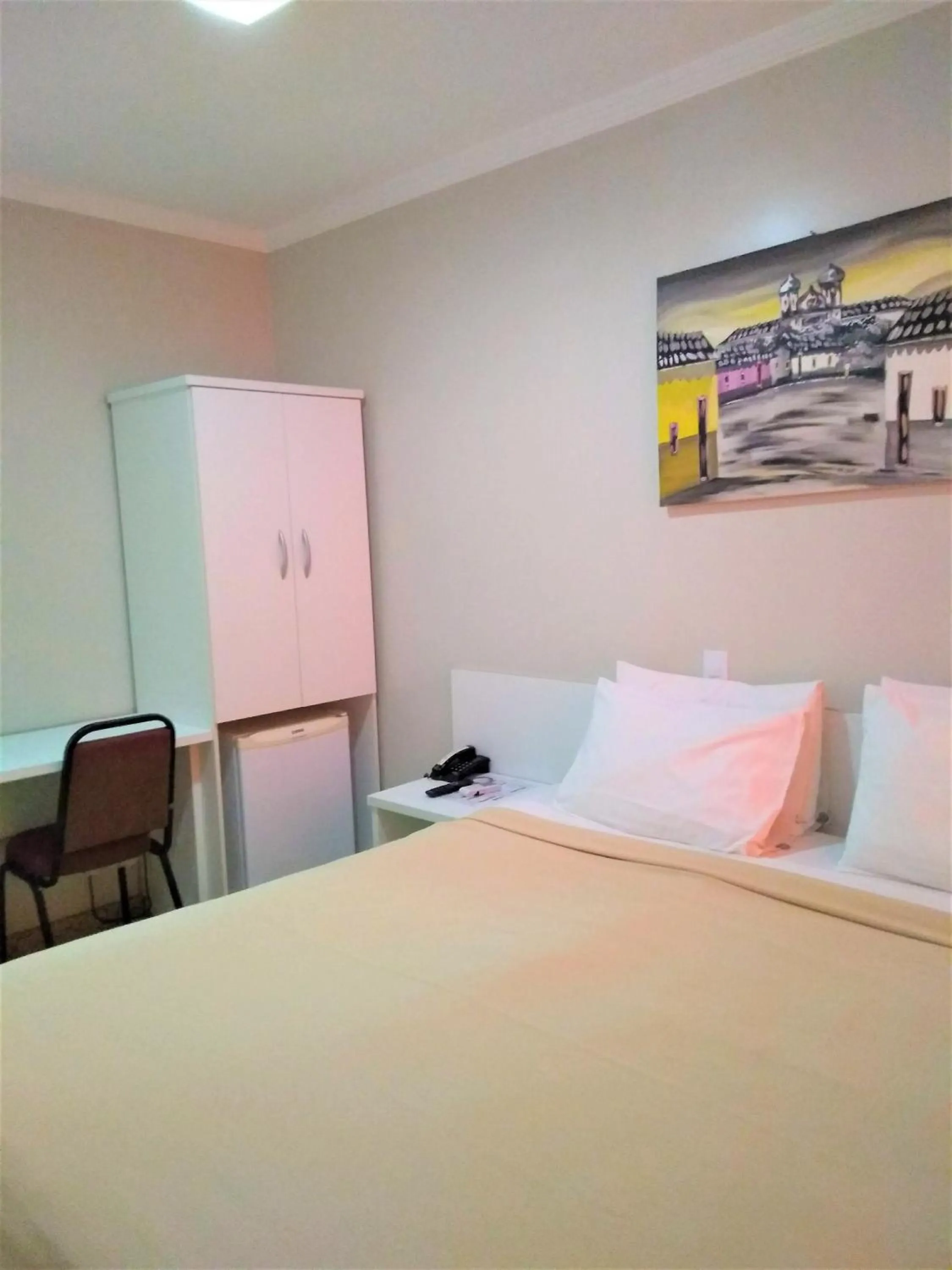 Photo of the whole room, Bed in Simas Praia Hotel