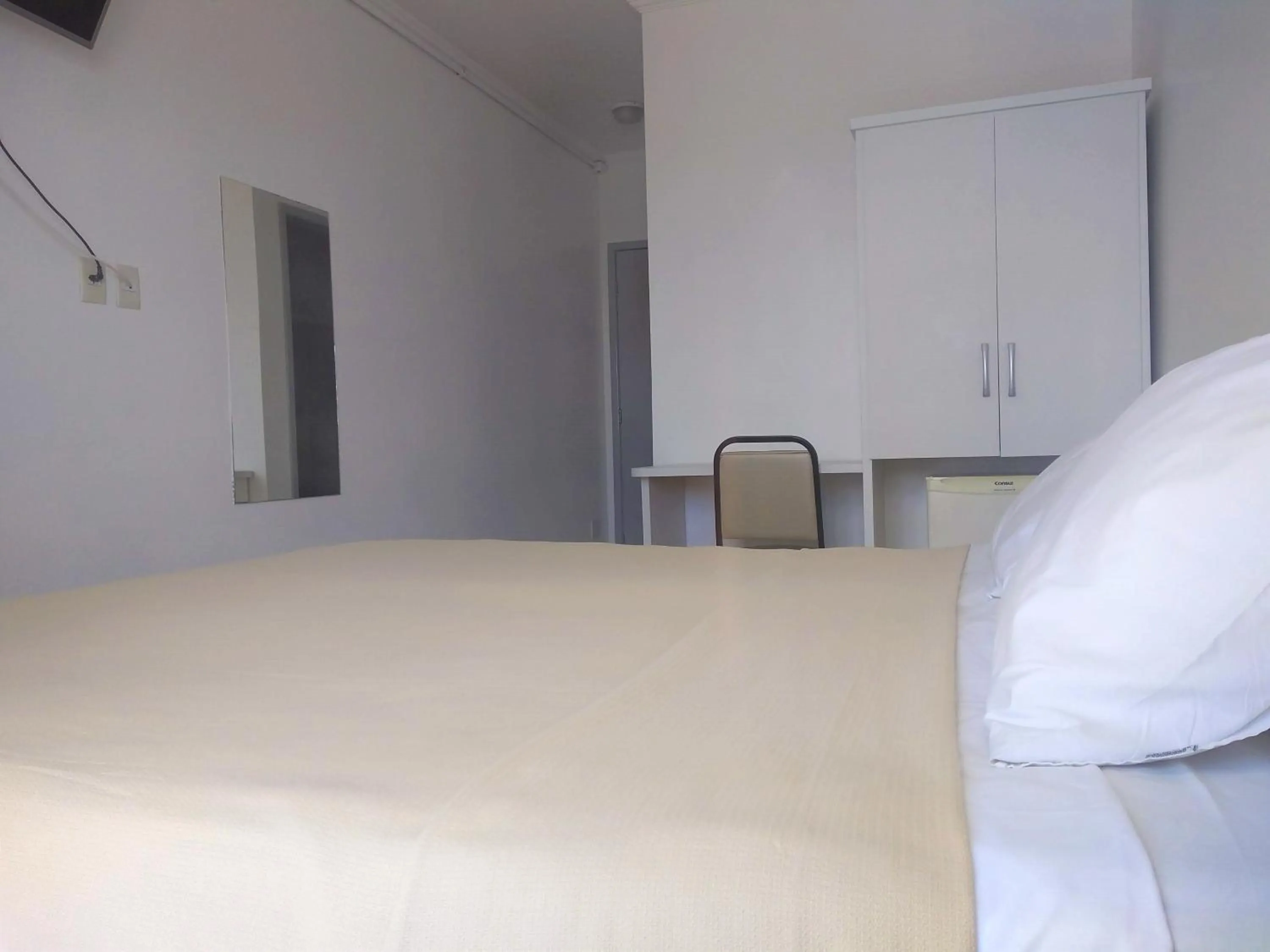 Bedroom, Bed in Simas Praia Hotel