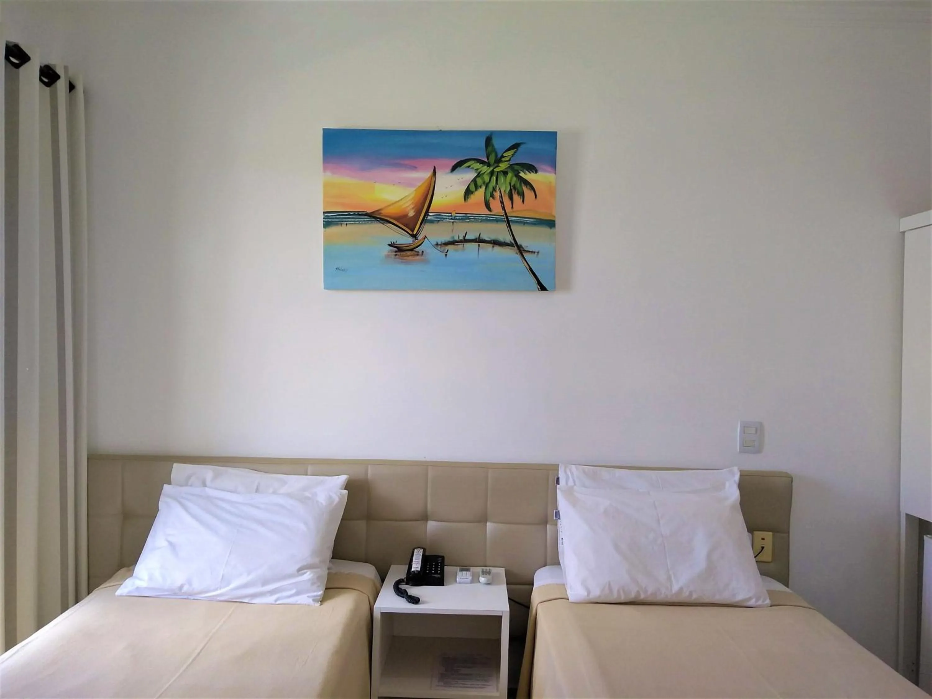 Decorative detail, Bed in Simas Praia Hotel