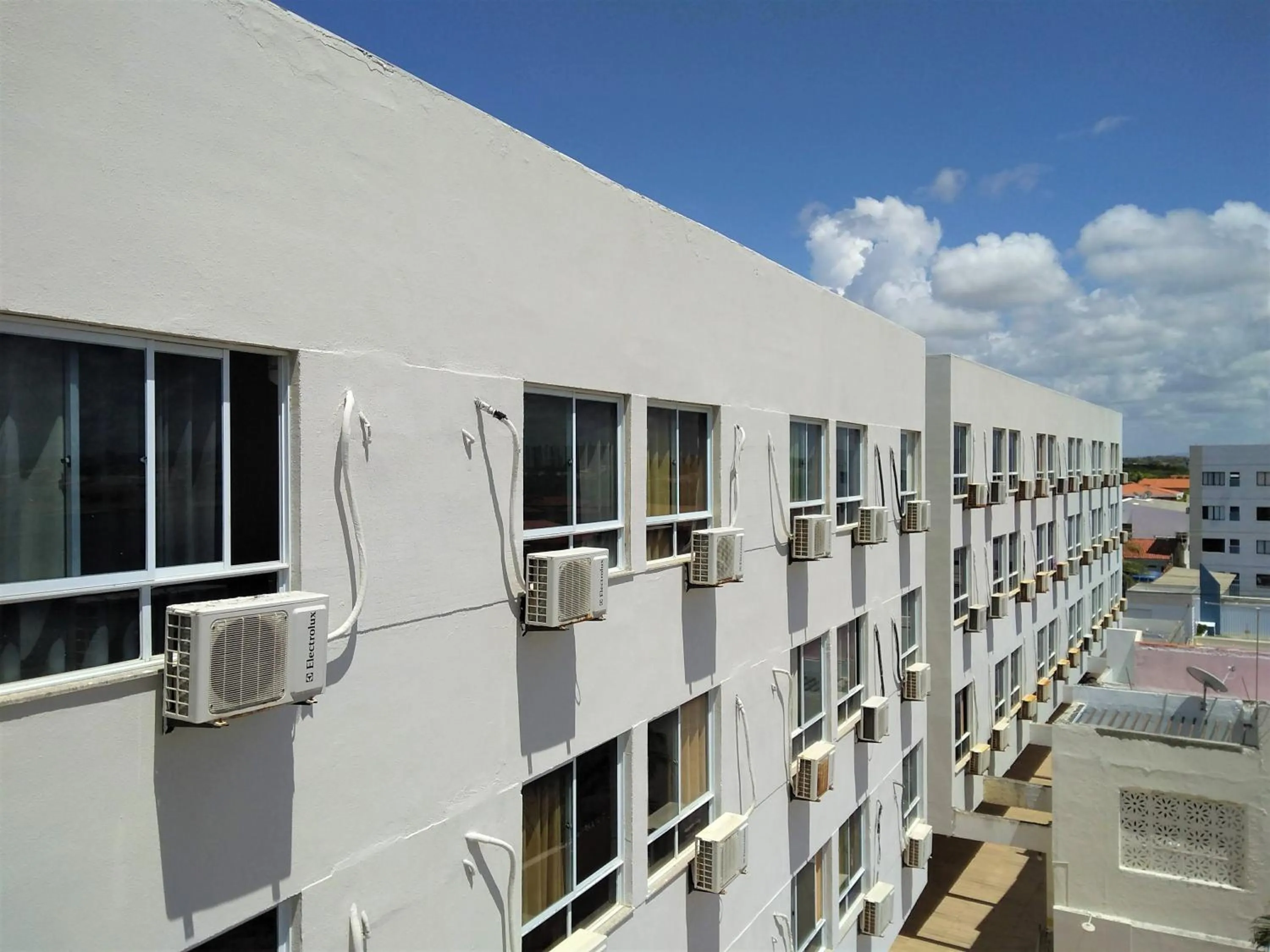 Property building in Simas Praia Hotel