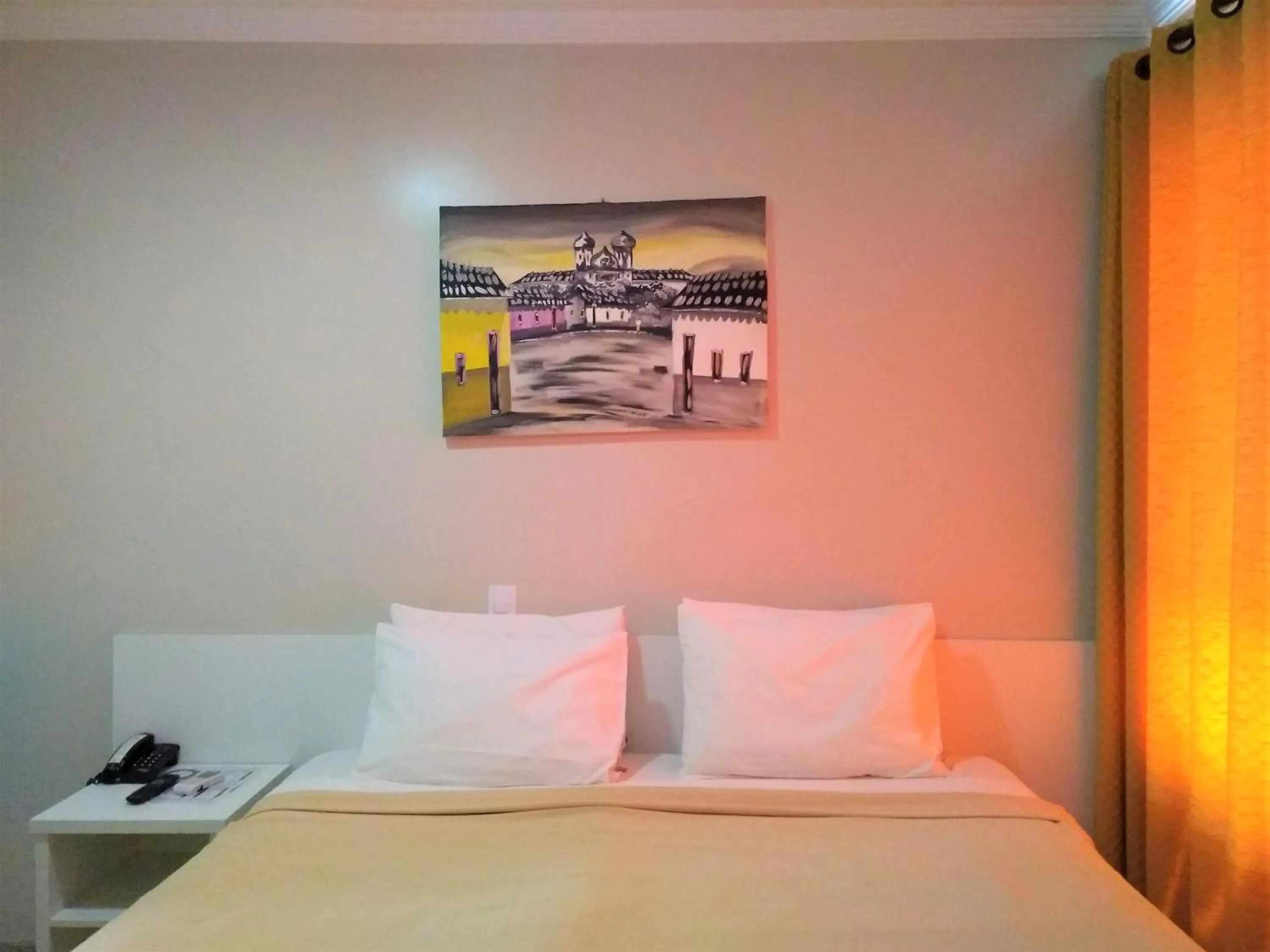 Photo of the whole room, Bed in Simas Praia Hotel