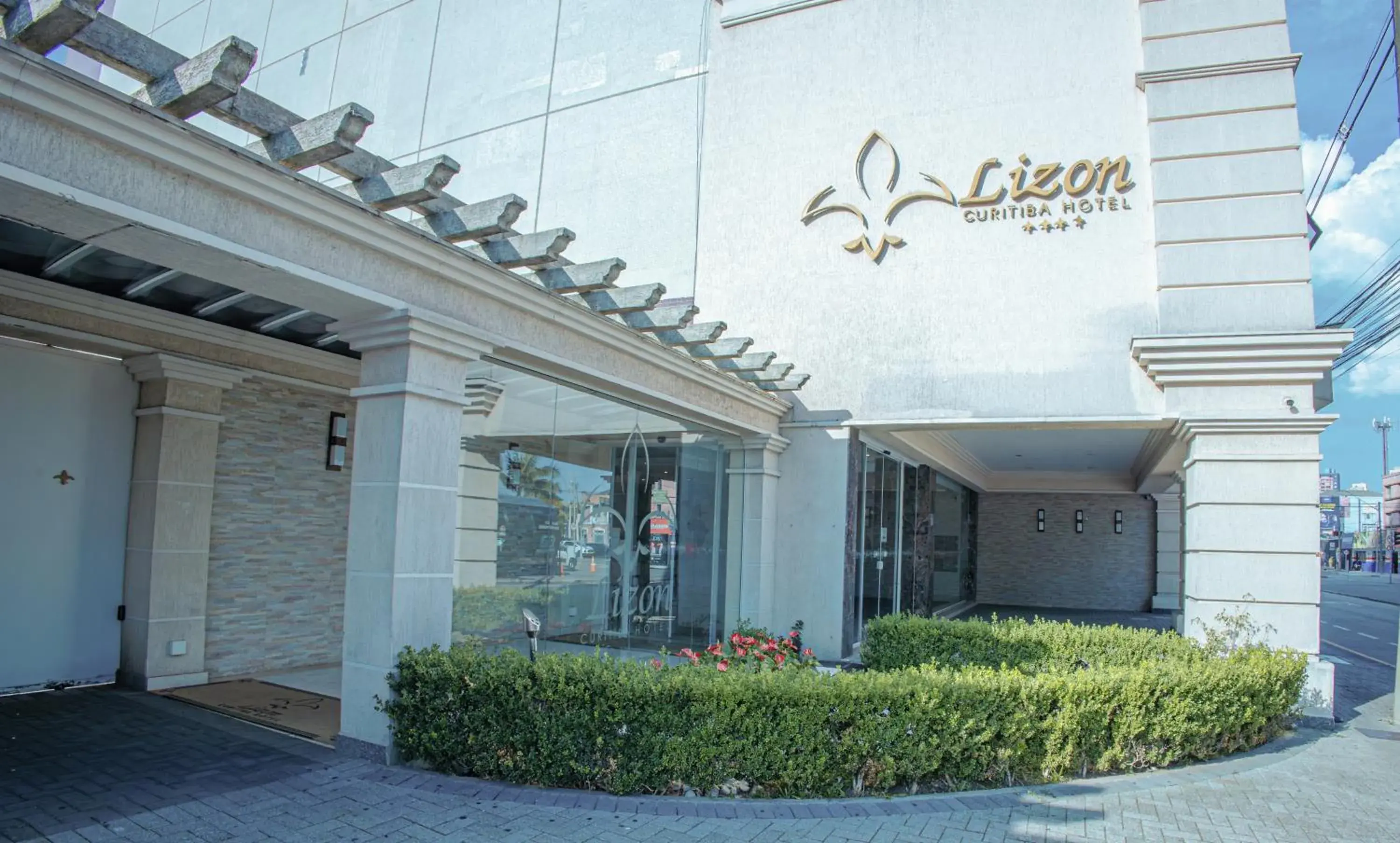 Property building in Lizon Curitiba Hotel Property building in Lizon Curitiba Hotel