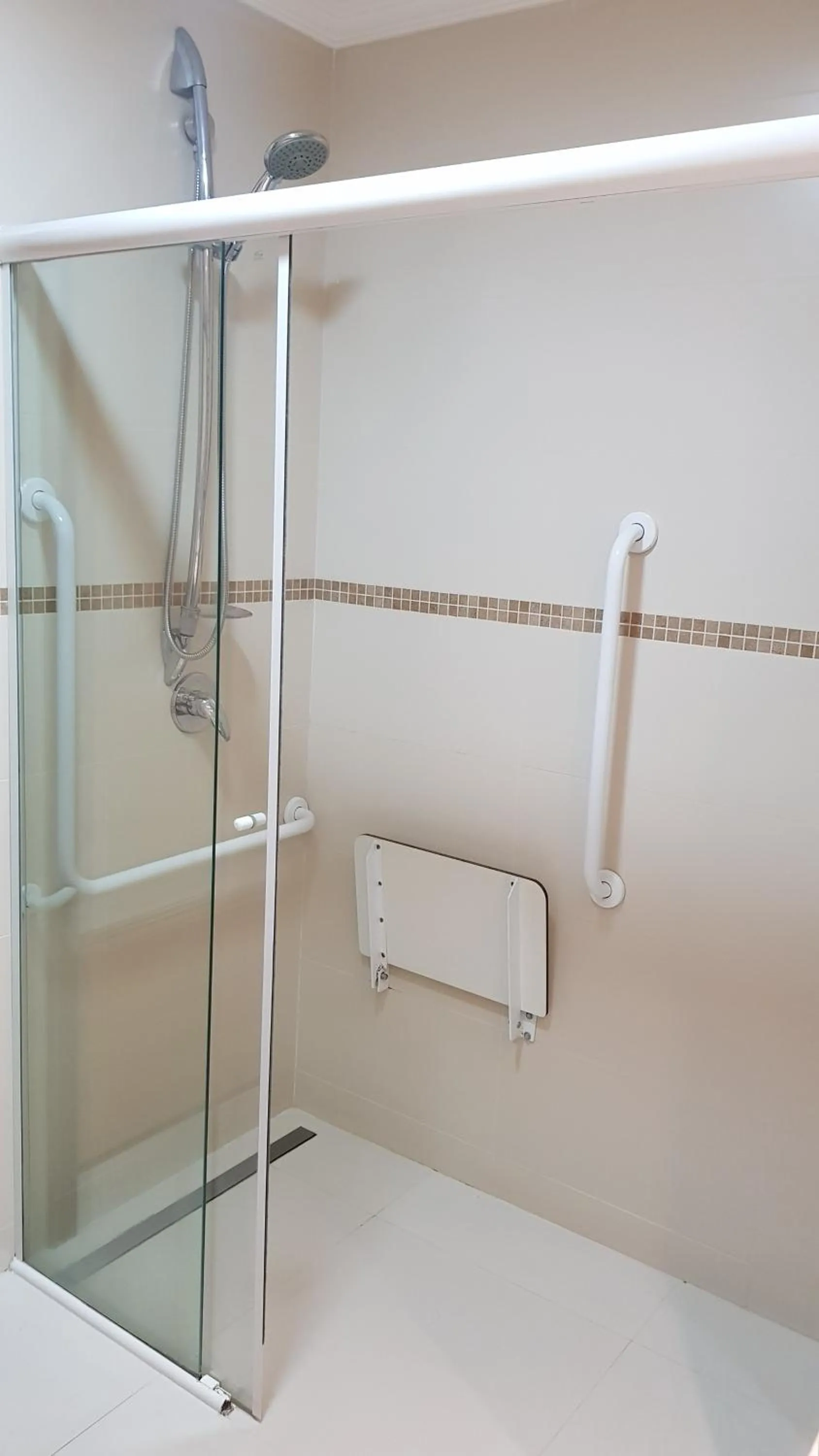 Bathroom in Lizon Curitiba Hotel