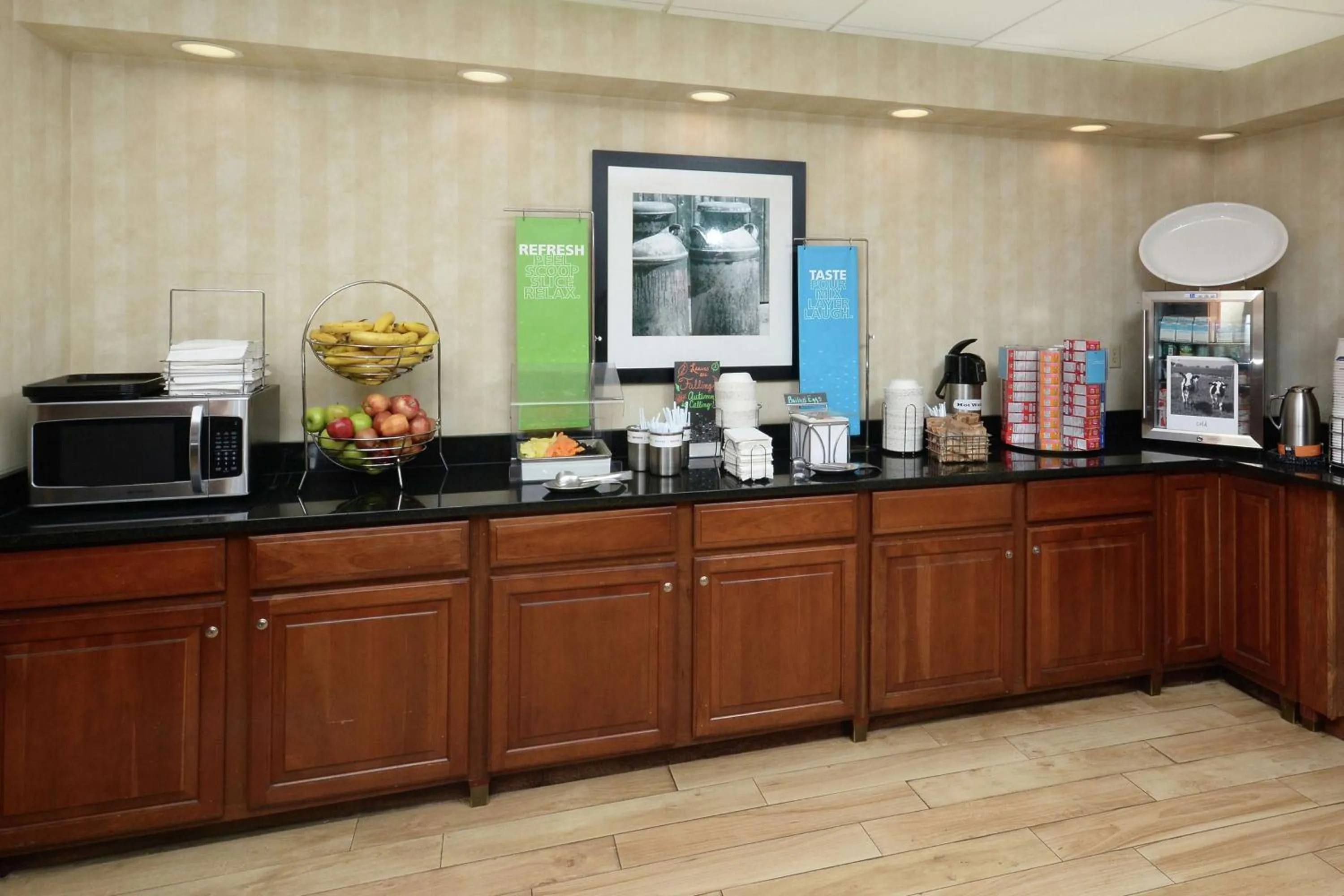 Restaurant/places to eat in Hampton Inn & Suites Greenville/Spartanburg I-85