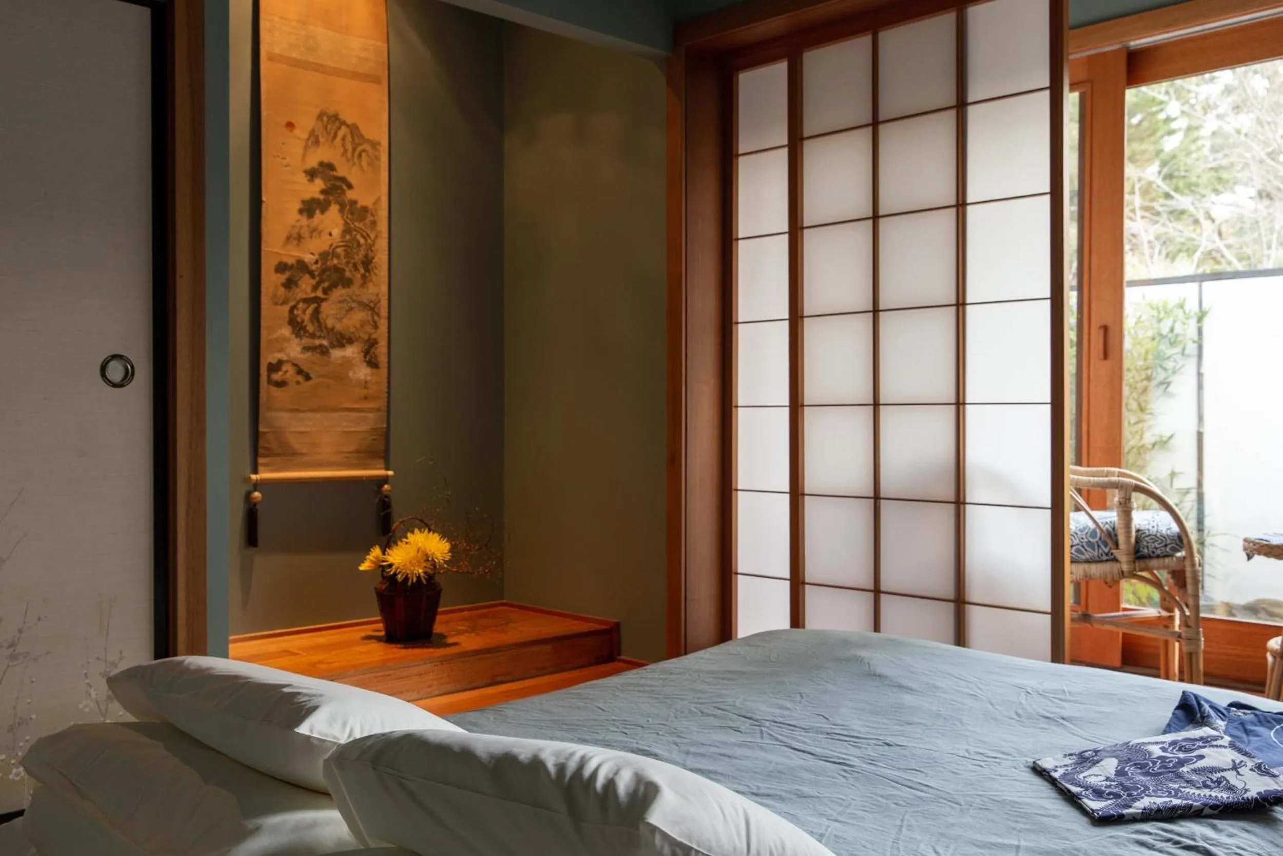 Bed in Shizuka Ryokan Japanese Country Spa & Wellness Retreat