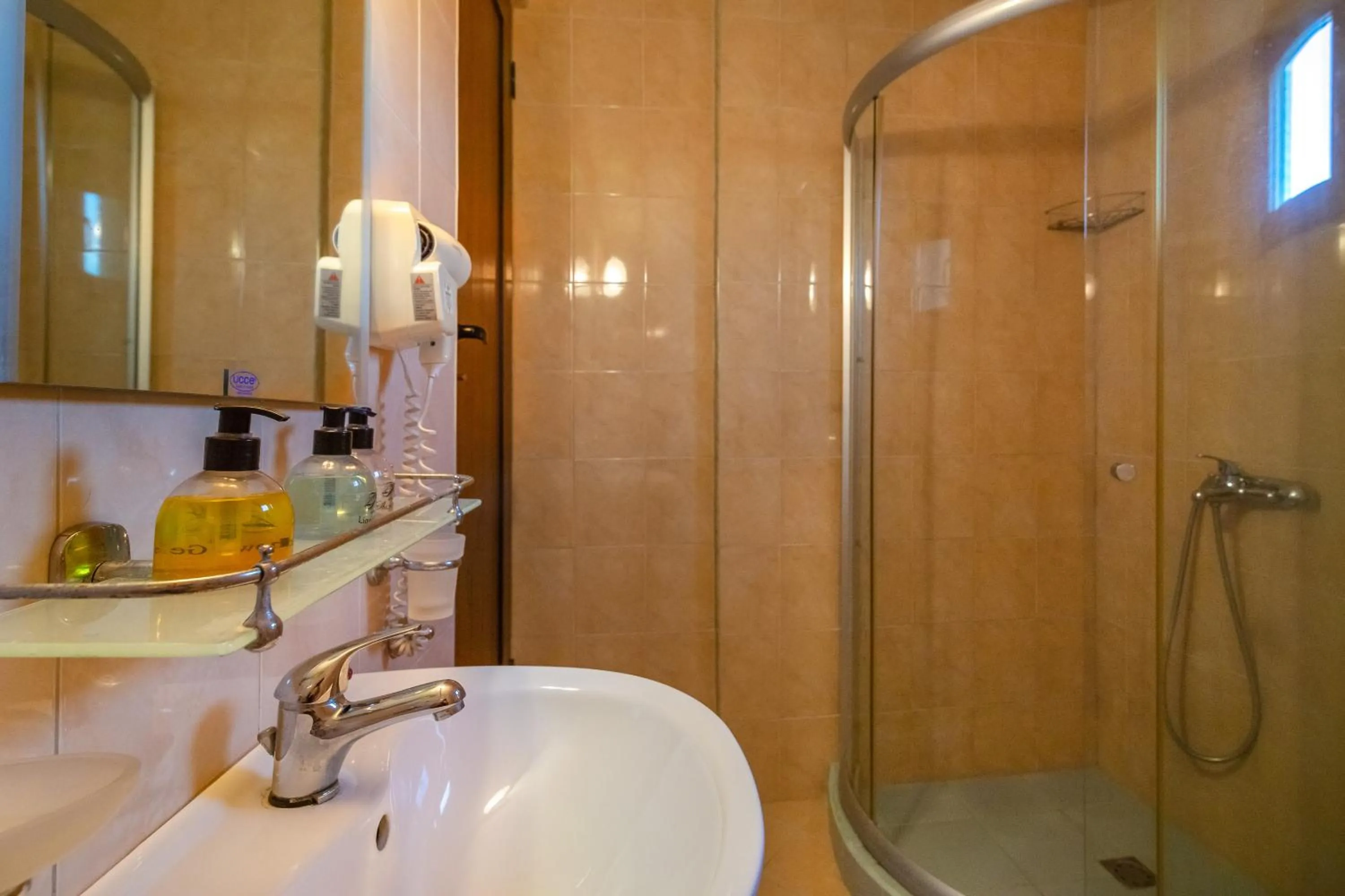 Bathroom in Hotel Zeus