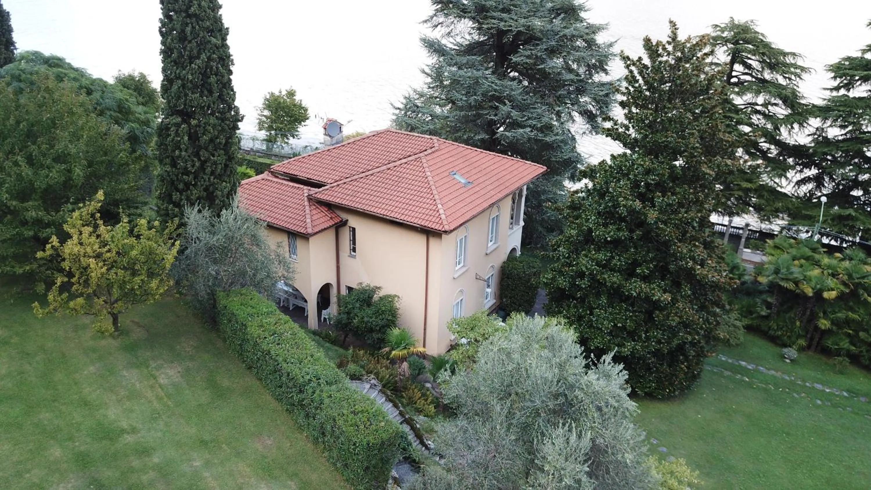 Property building in Villa Ucci