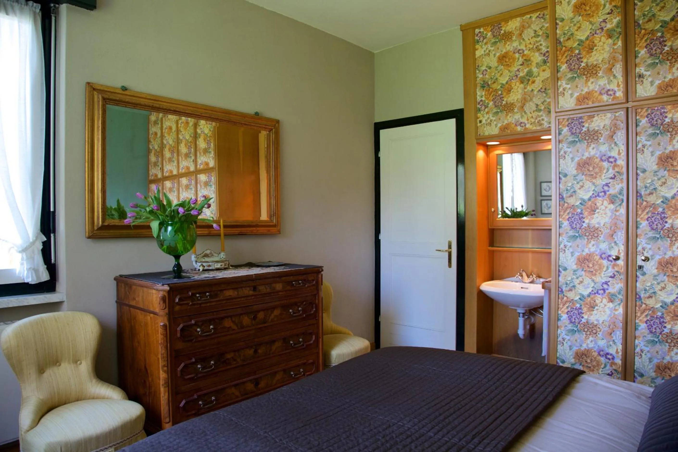 Bed in Villa Ucci