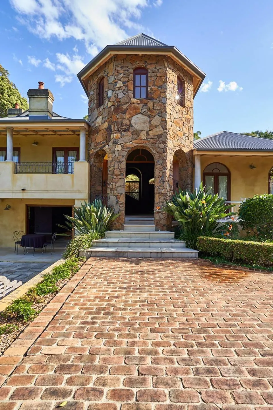 Property building in Victoria's At Ewingsdale