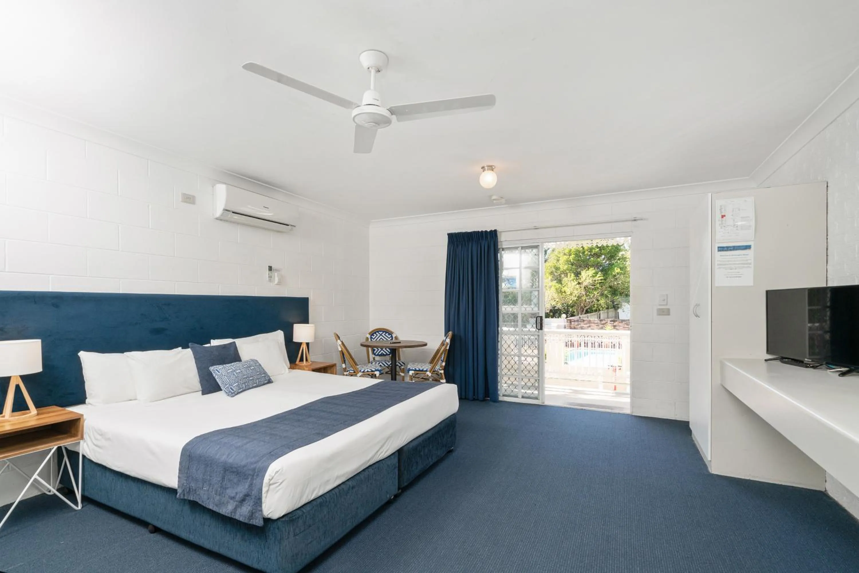 Photo of the whole room, Bed in Wollongbar Motel