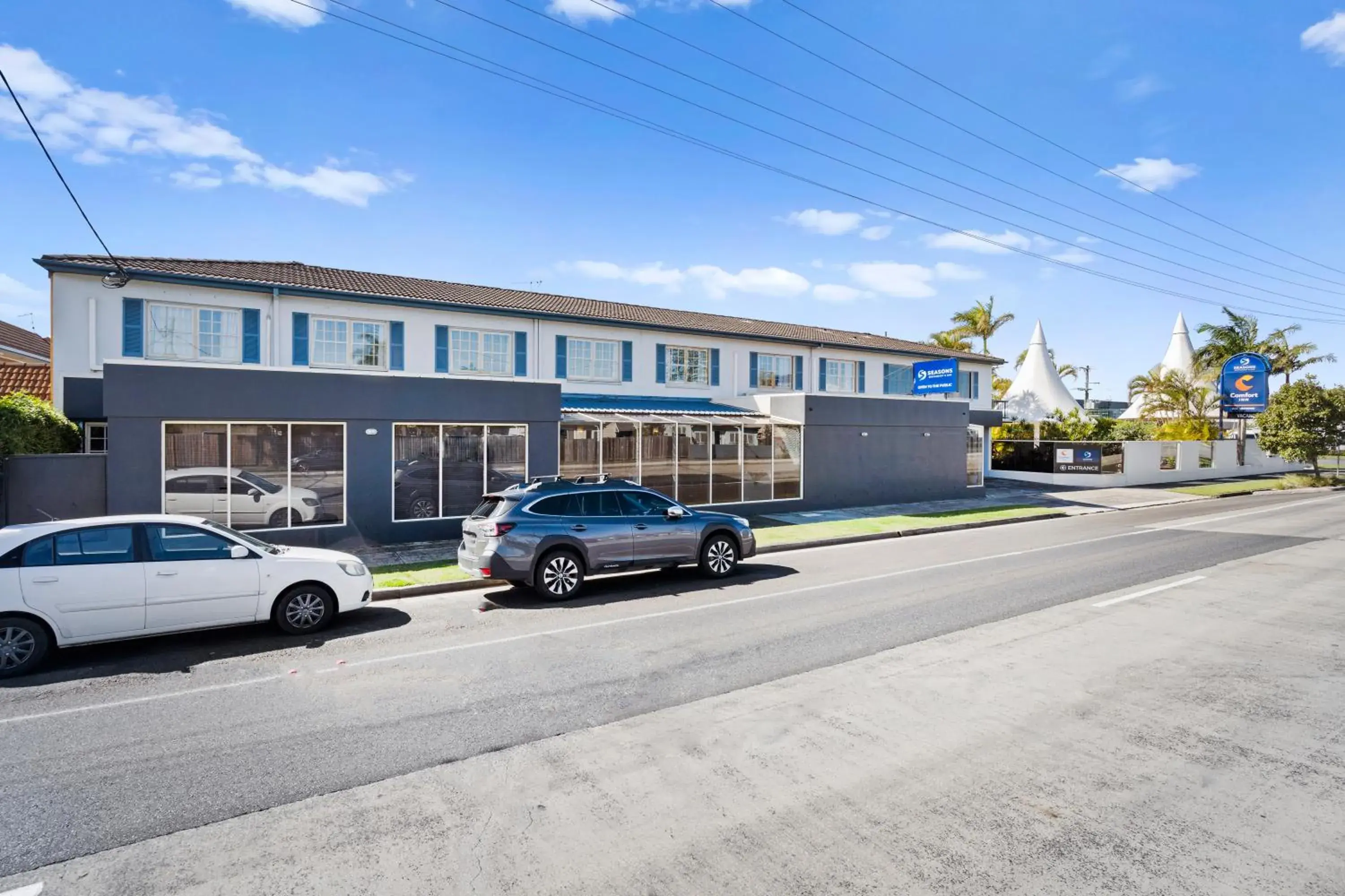 Property building in Comfort Inn All Seasons Property building in Comfort Inn All Seasons