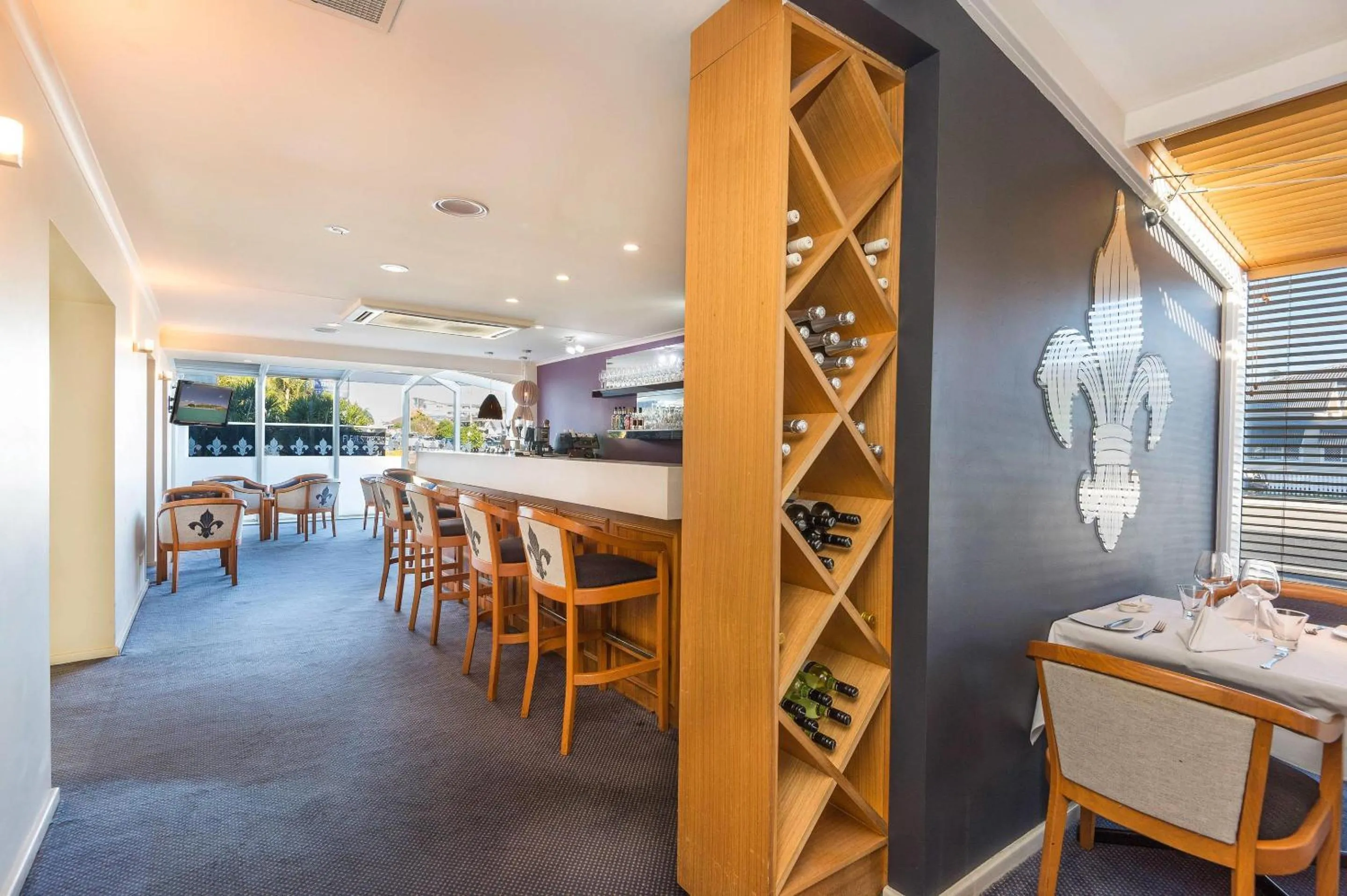 Restaurant/places to eat in Comfort Inn All Seasons