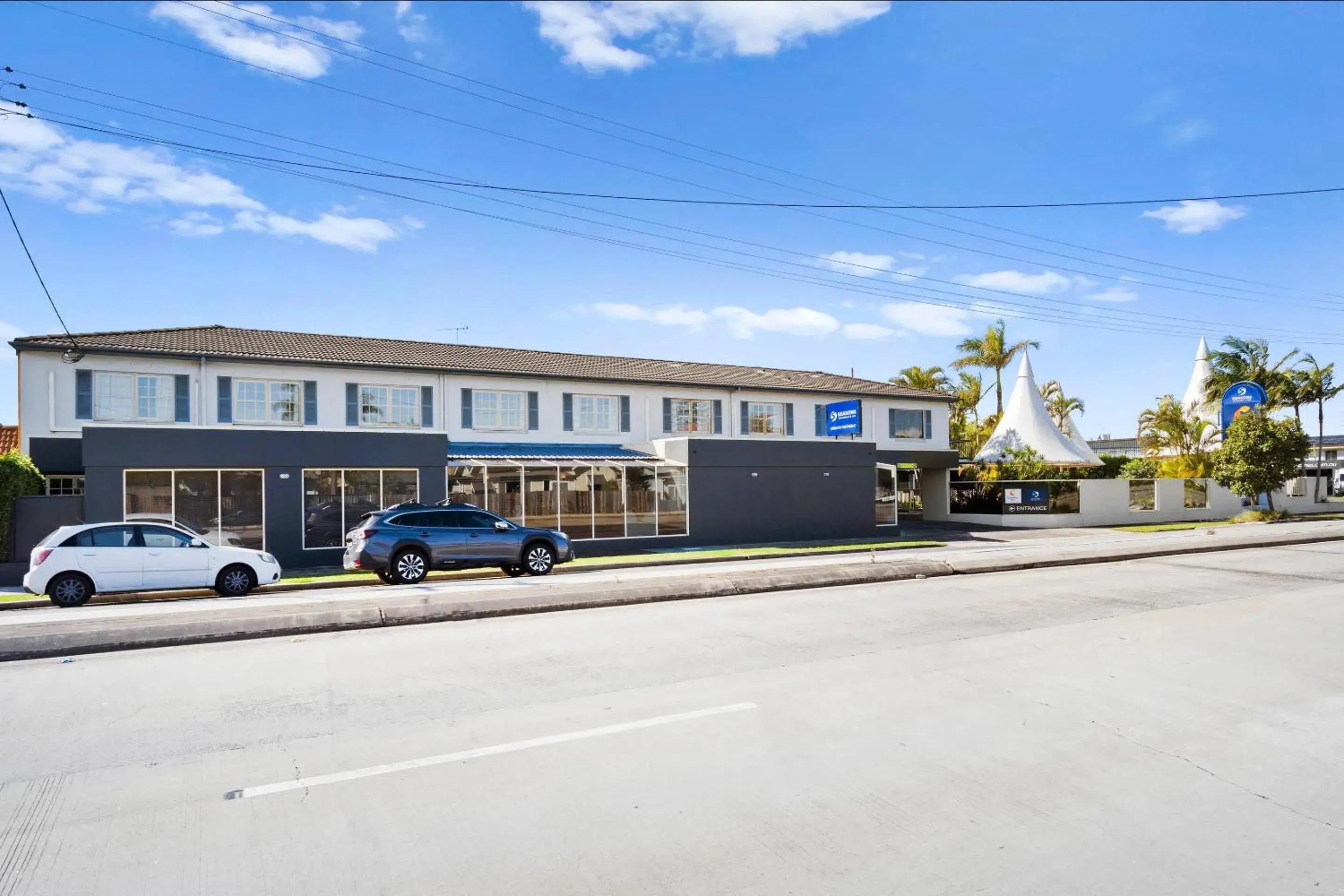 Property building in Comfort Inn All Seasons Property building in Comfort Inn All Seasons