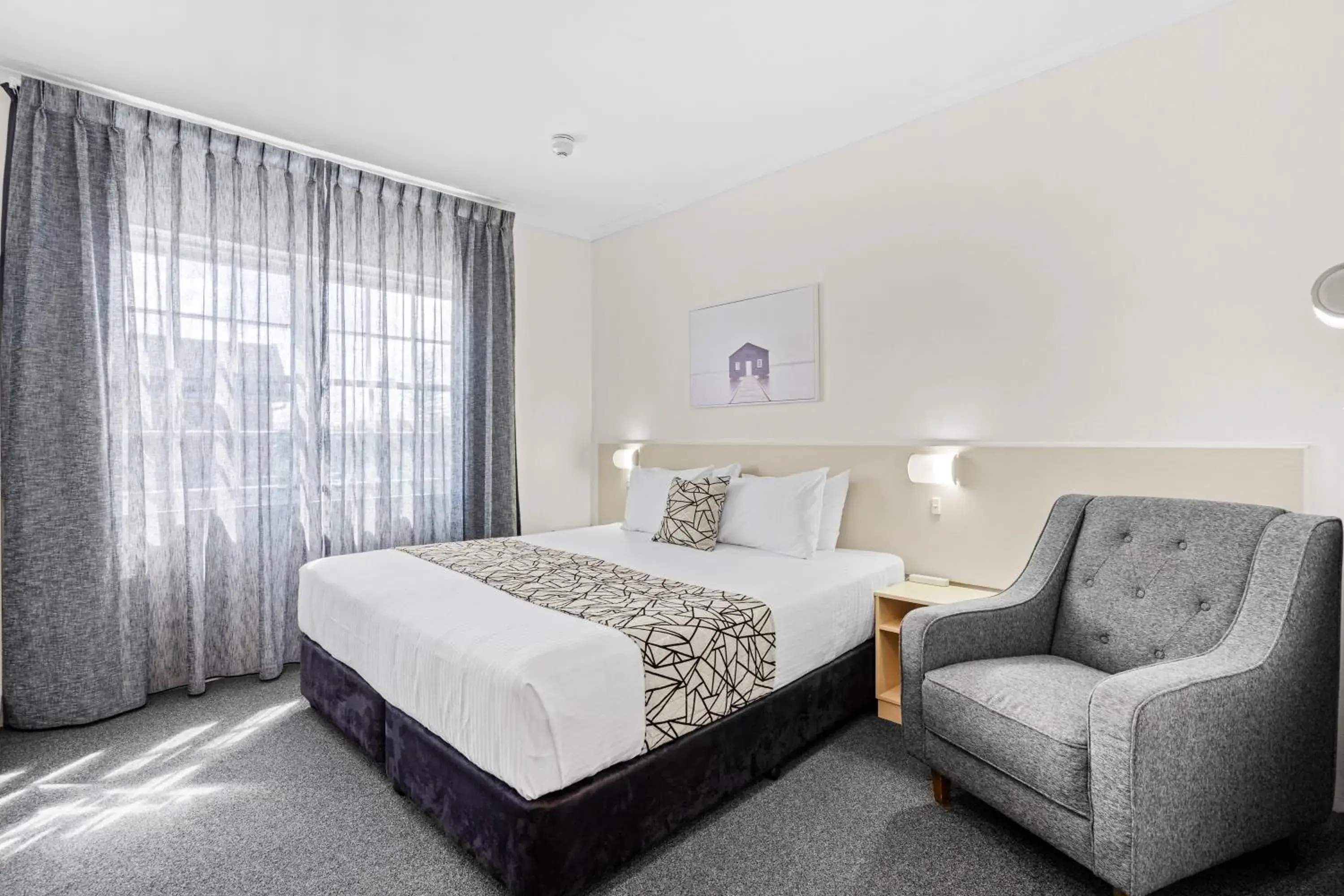 Bed in Comfort Inn All Seasons Bed in Comfort Inn All Seasons