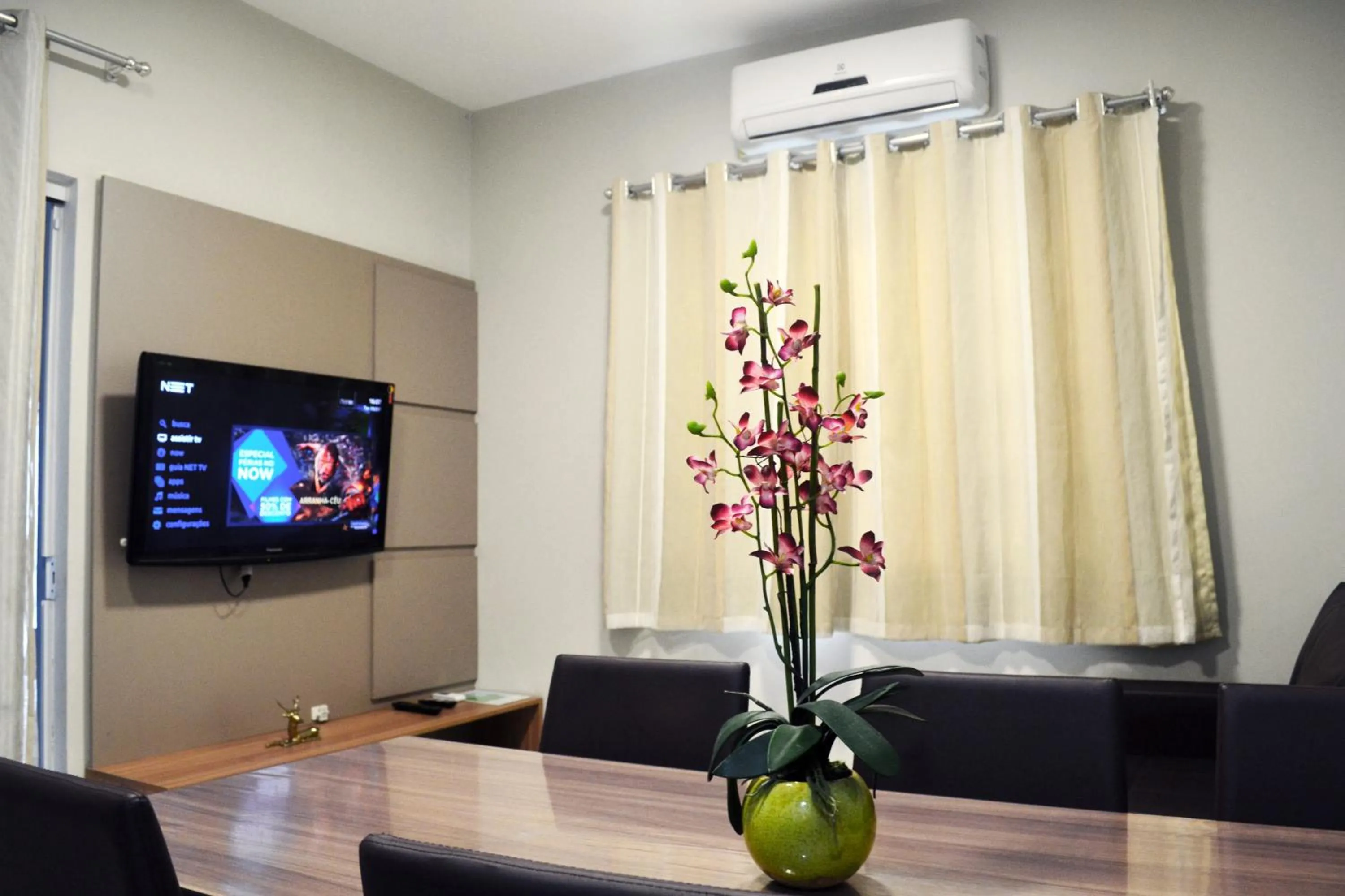 Communal lounge/ TV room in CASA PRAIA A 600m DO MAR