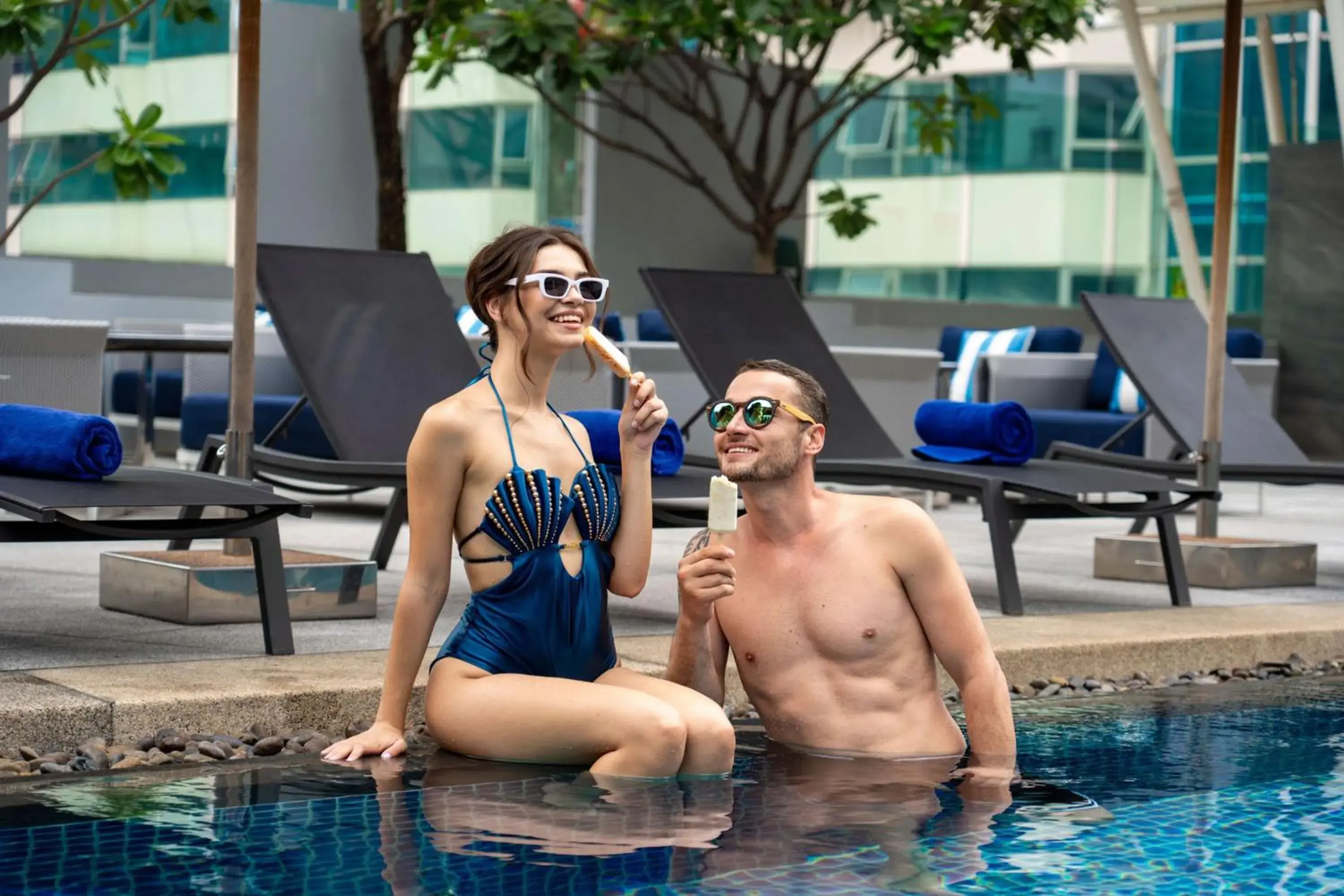 Pool view in Park Plaza Bangkok Soi 18 Pool view in Park Plaza Bangkok Soi 18