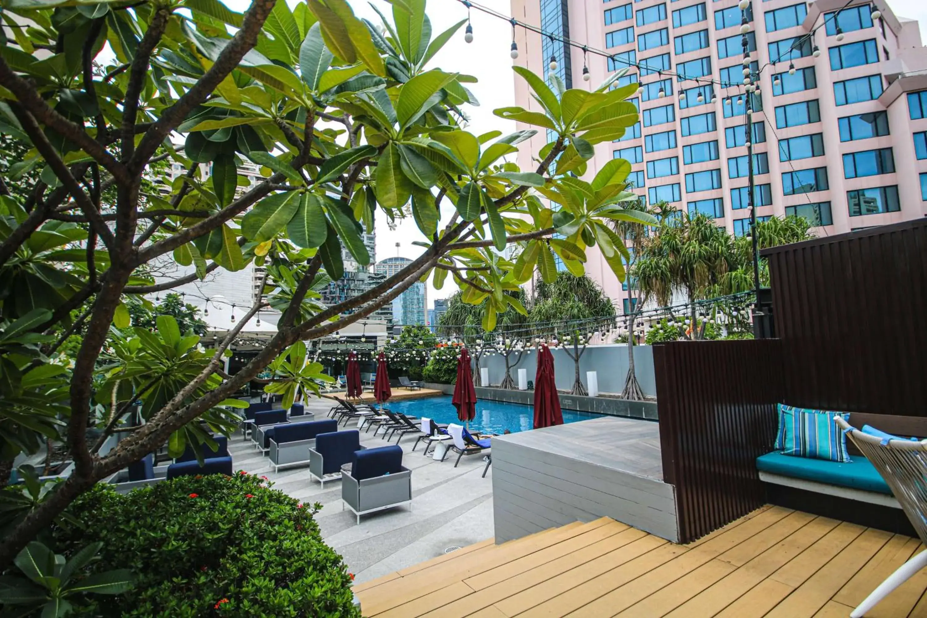 Pool view in Park Plaza Bangkok Soi 18 Pool view in Park Plaza Bangkok Soi 18