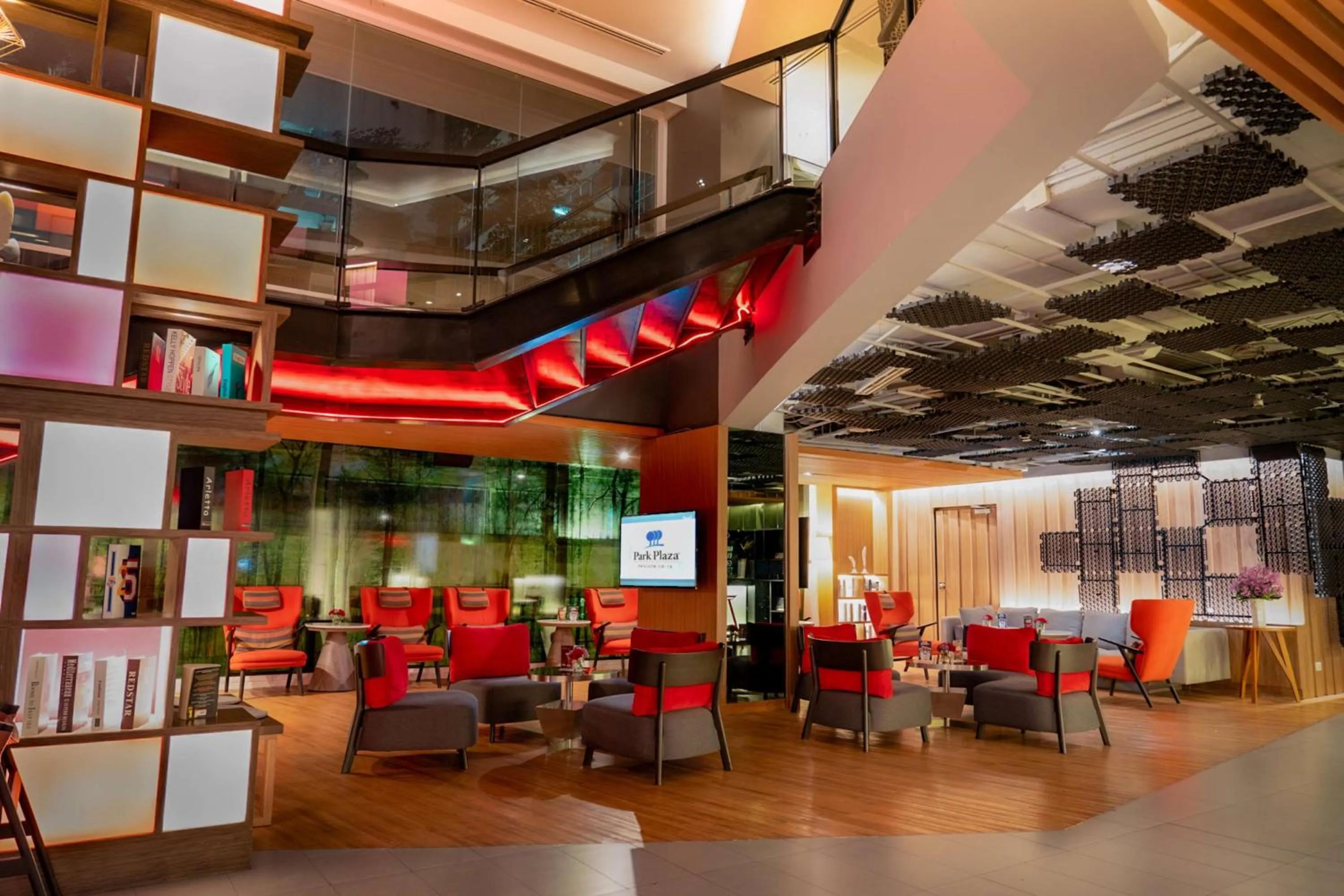 Lobby or reception in Park Plaza Bangkok Soi 18