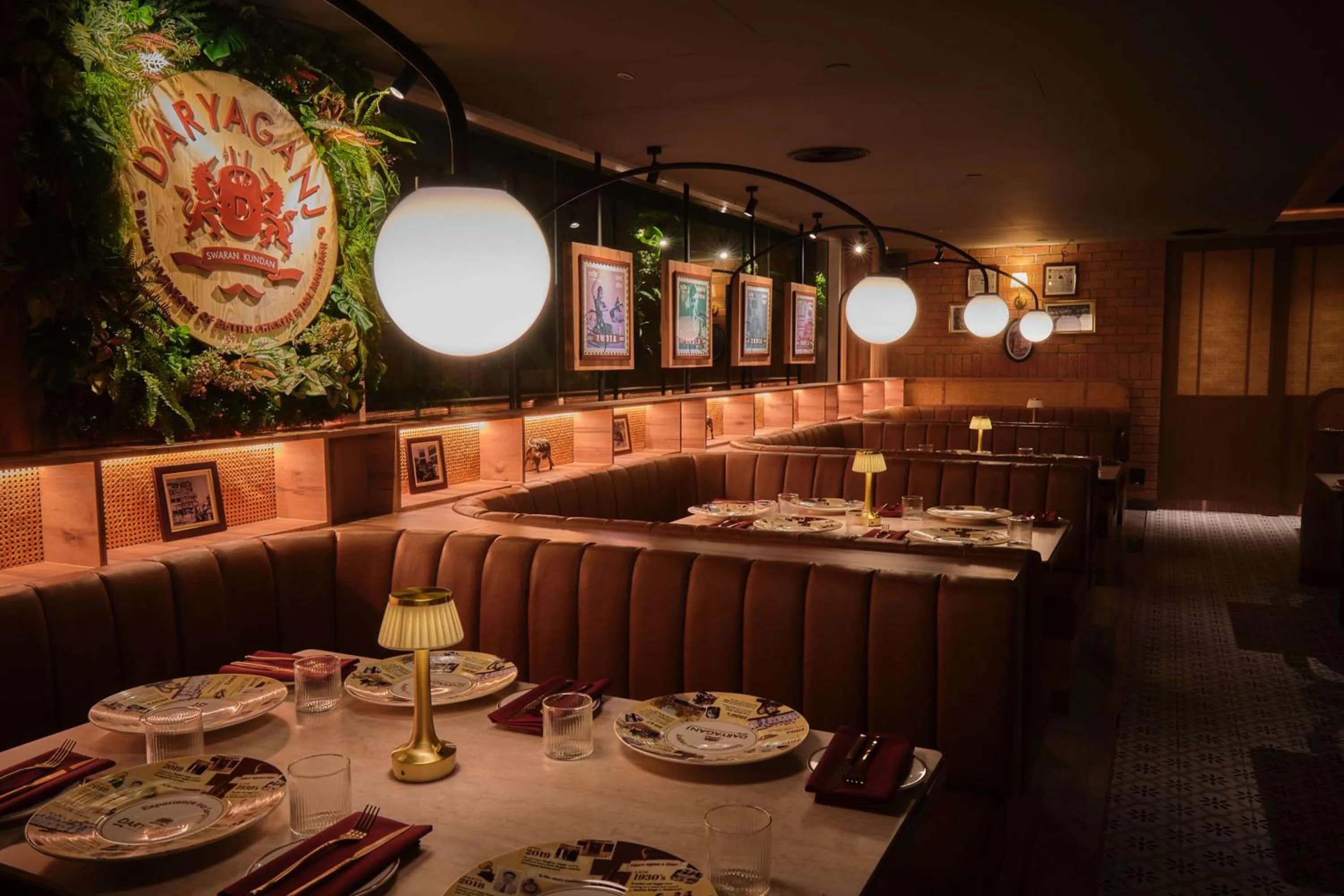 Restaurant/places to eat in Park Plaza Bangkok Soi 18