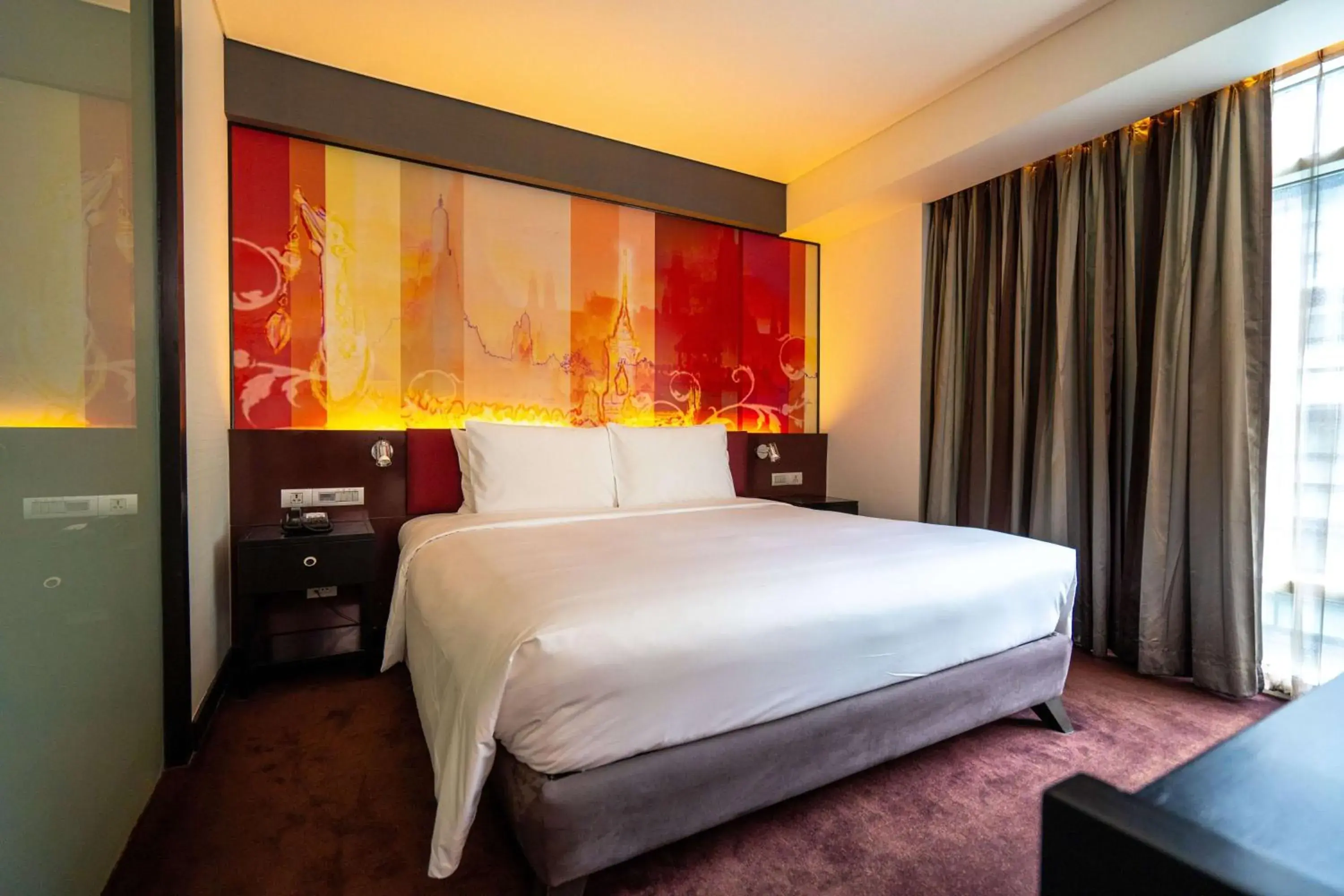 Junior Suite with City View in Park Plaza Bangkok Soi 18 Junior Suite with City View in Park Plaza Bangkok Soi 18