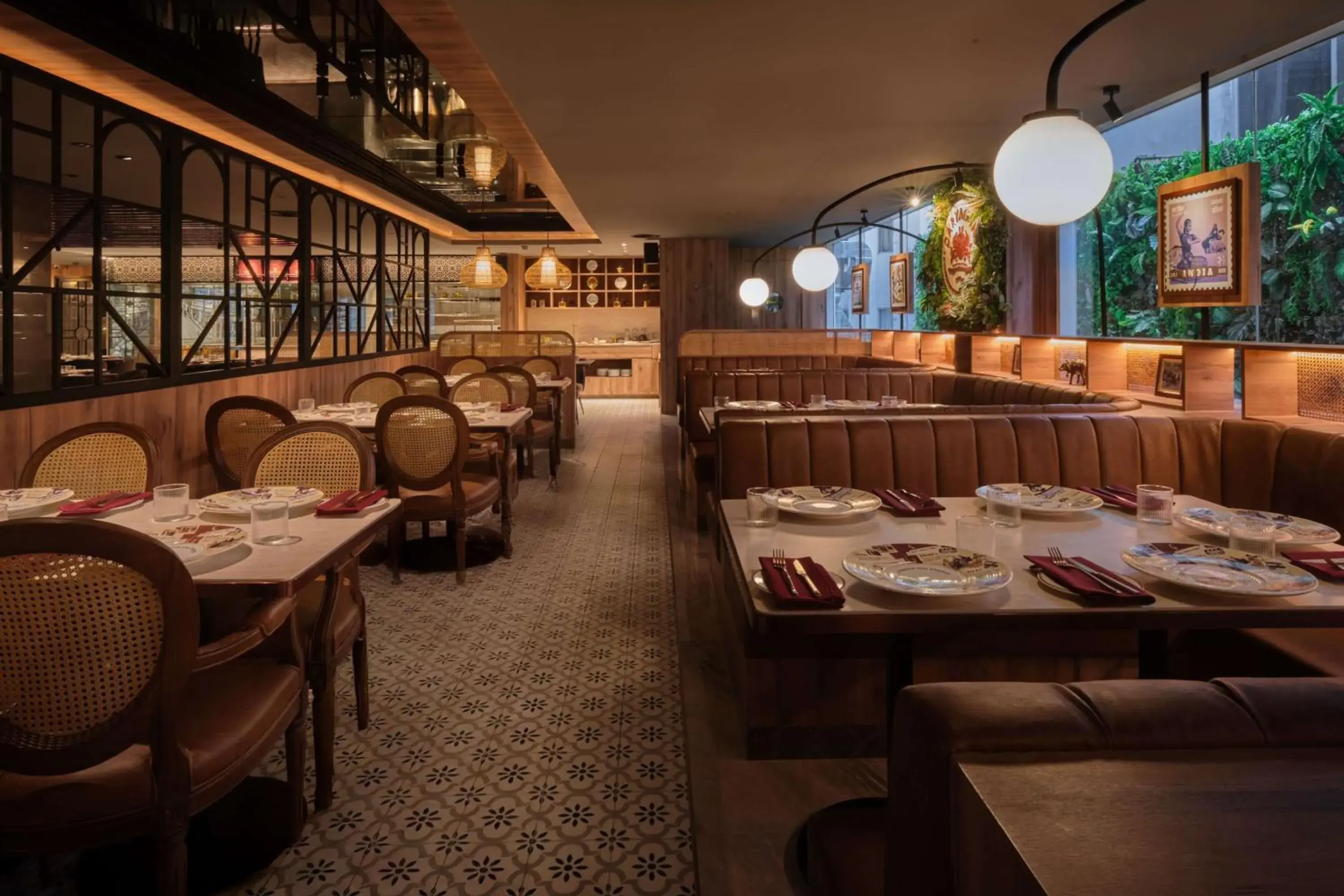 Restaurant/places to eat in Park Plaza Bangkok Soi 18 Restaurant/places to eat in Park Plaza Bangkok Soi 18