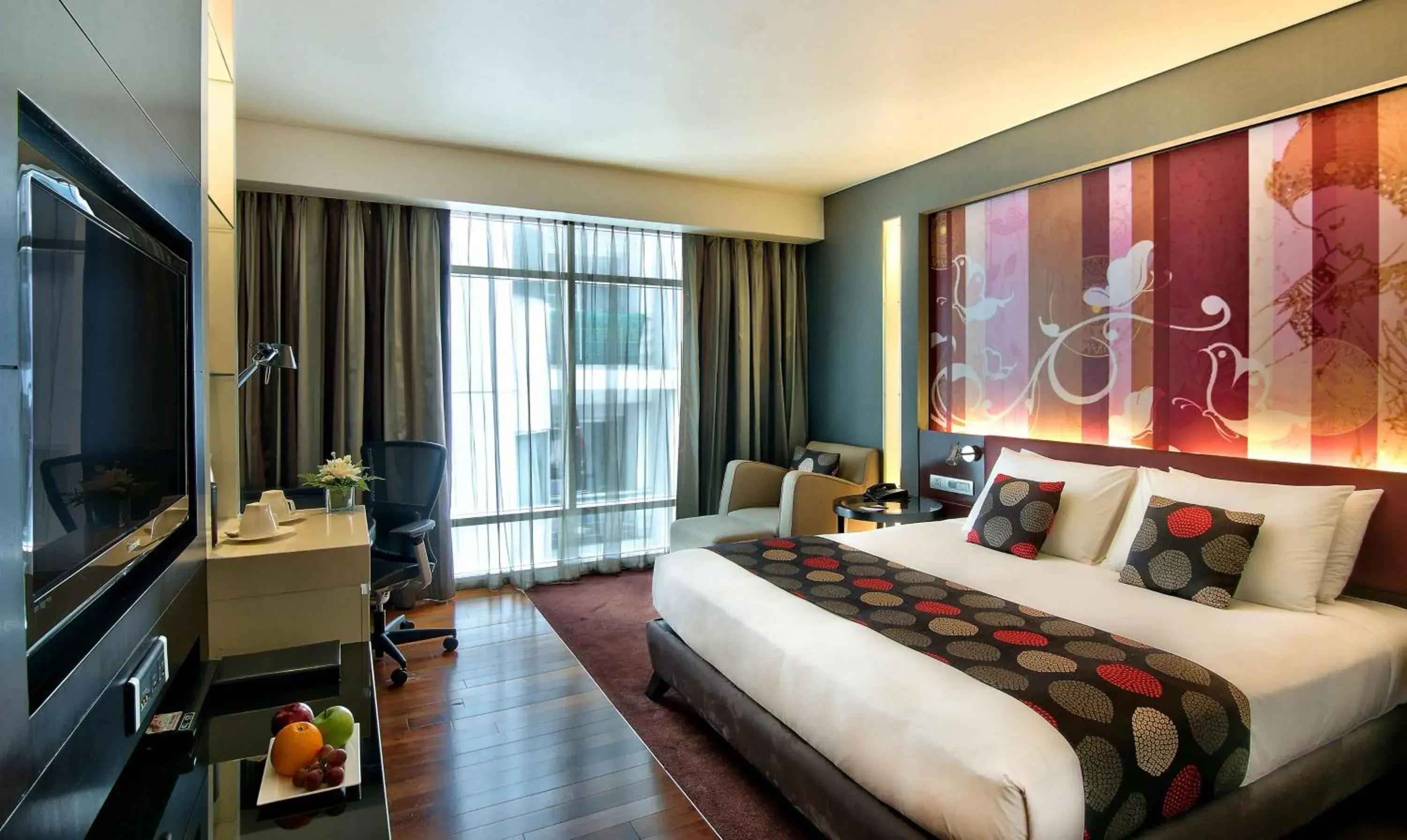 Photo of the whole room, Bed in Park Plaza Bangkok Soi 18 Photo of the whole room, Bed in Park Plaza Bangkok Soi 18