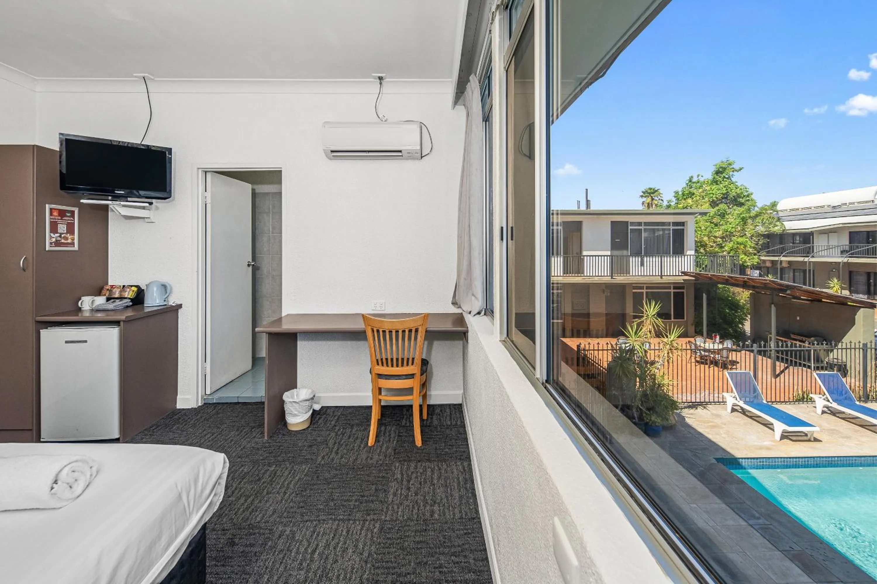 TV and multimedia in Diplomat Hotel Alice Springs