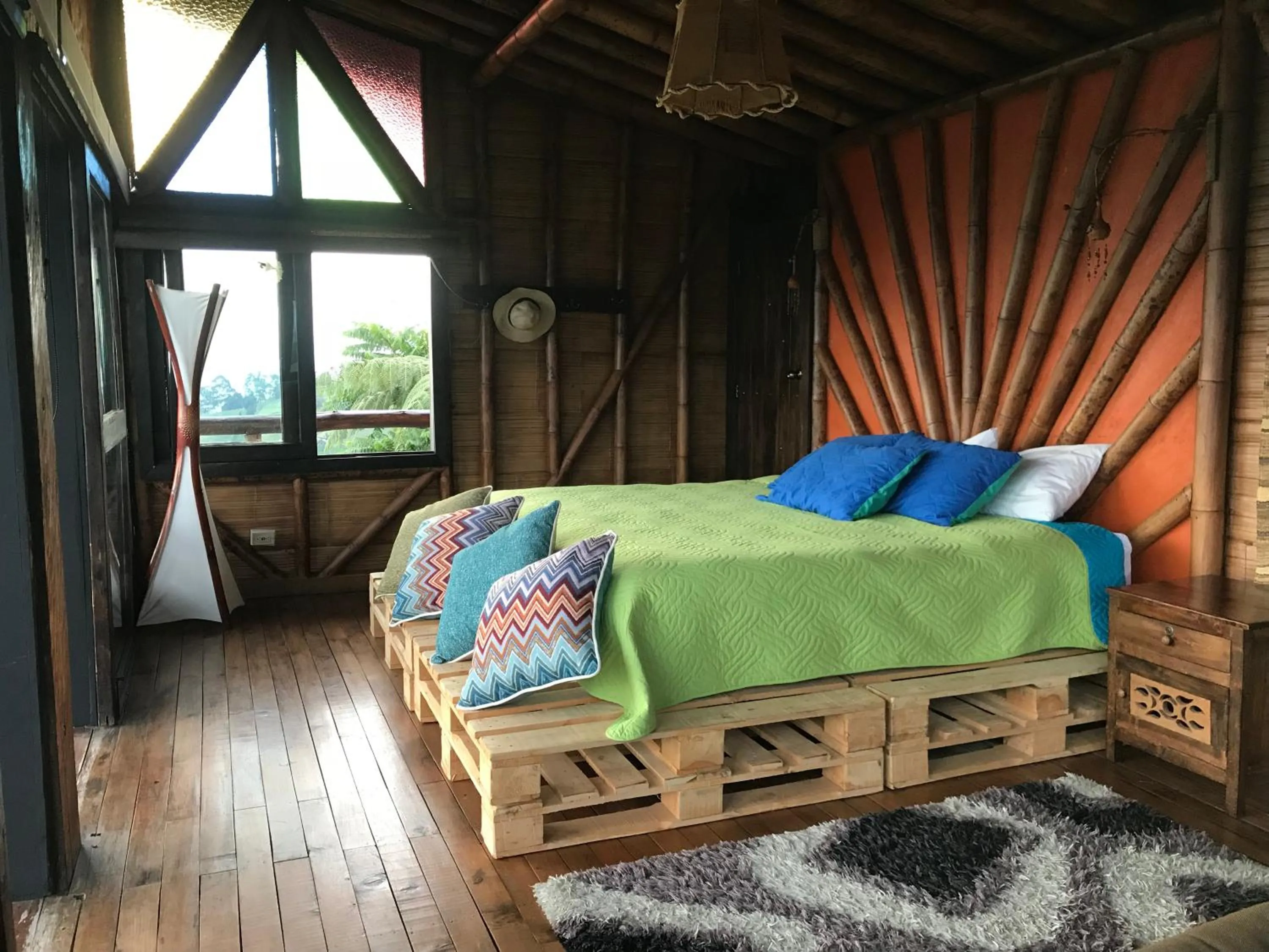 Photo of the whole room, Bed in Santa Elena de la Colina