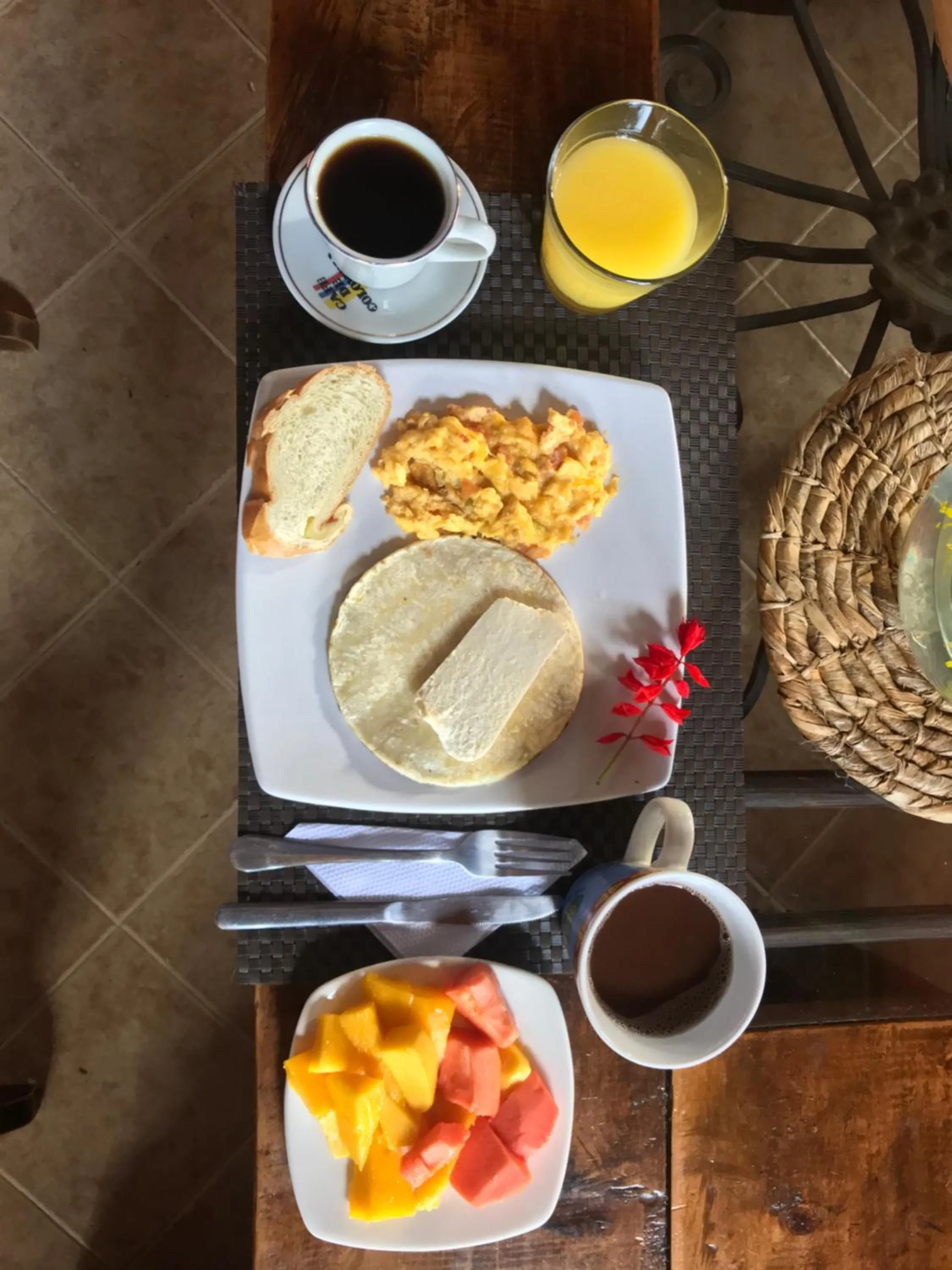 Breakfast in Santa Elena de la Colina