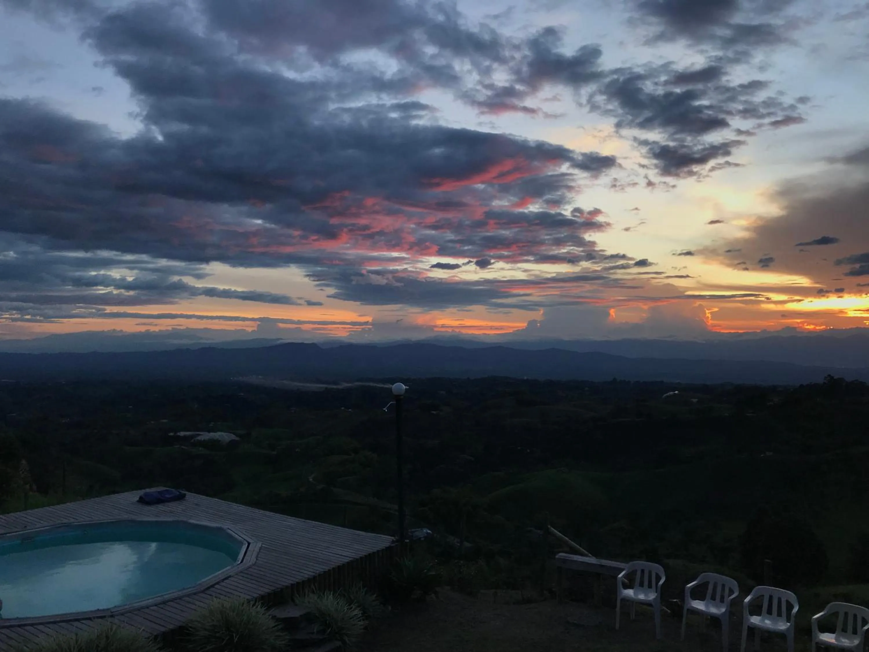 Pool view in Santa Elena de la Colina